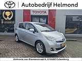 Toyota Verso-S 1.3 VVT-i Dynamic | Achteruitrij camera | Keyless start| Buitenspiegels elektrisch verstel- en verwarmbaar | Start/Stop systeem | Elektrische ramen | Dakspoiler |