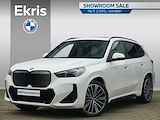 BMW iX1 eDrive20 M Sport Pro Panorama Dak / Harman Kardon / Comfort Acces / Trekhaak | Showroom Sale