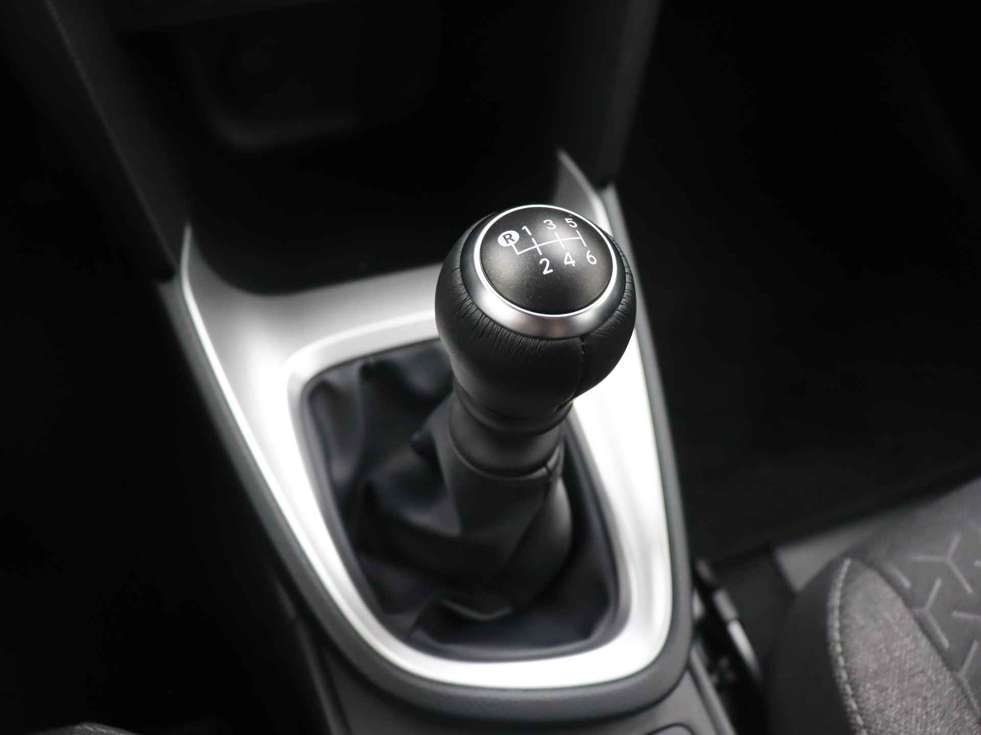 Toyota Yaris Cross 1.5 VVT-I Active | Parkeercamera | Carplay  | Trekgewicht 1350KG | | Direct Leverbaar | - 10/27