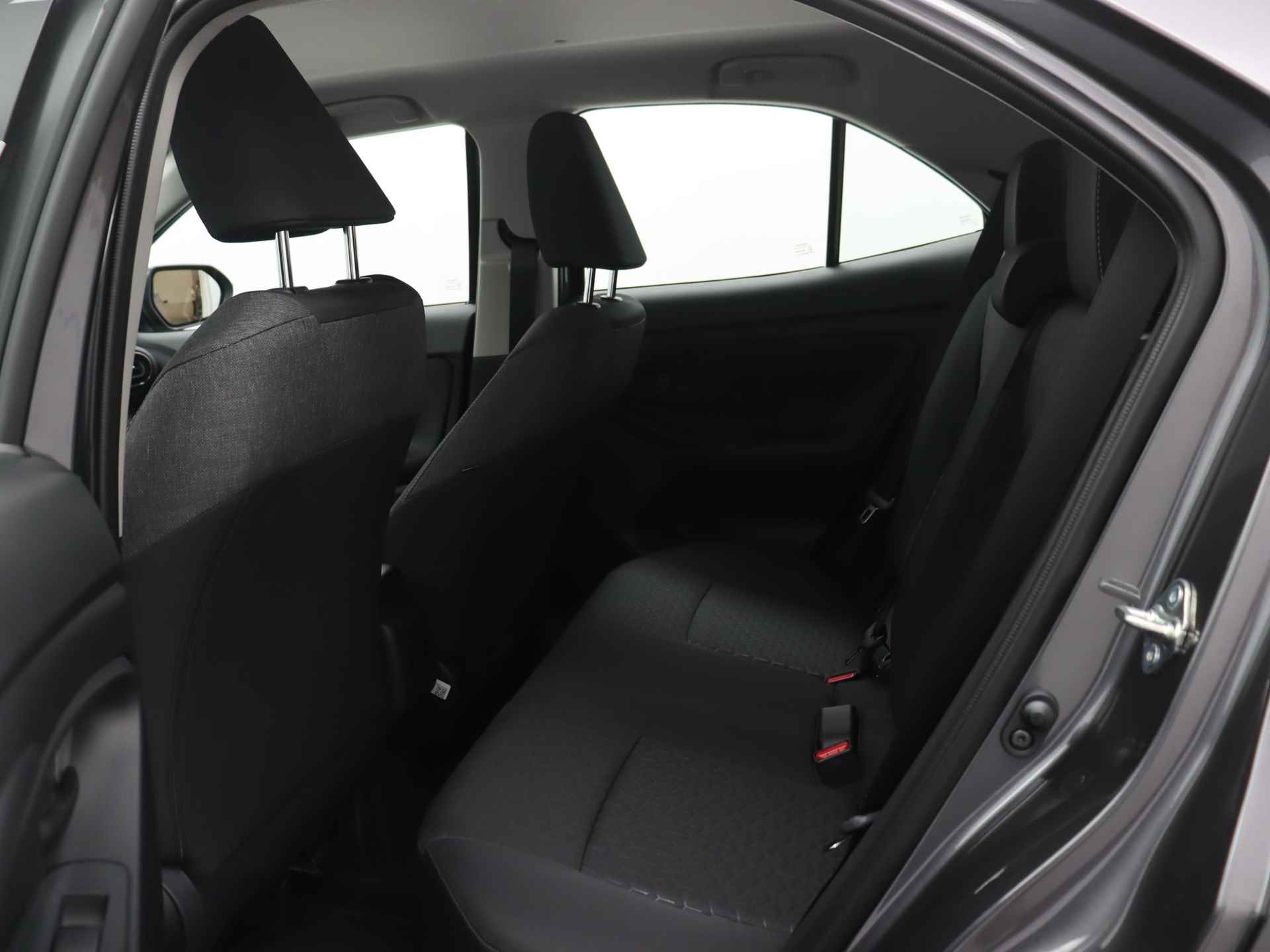 Toyota Yaris Cross 1.5 VVT-I Active | Parkeercamera | Carplay  | Trekgewicht 1350KG | | Direct Leverbaar | - 16/27