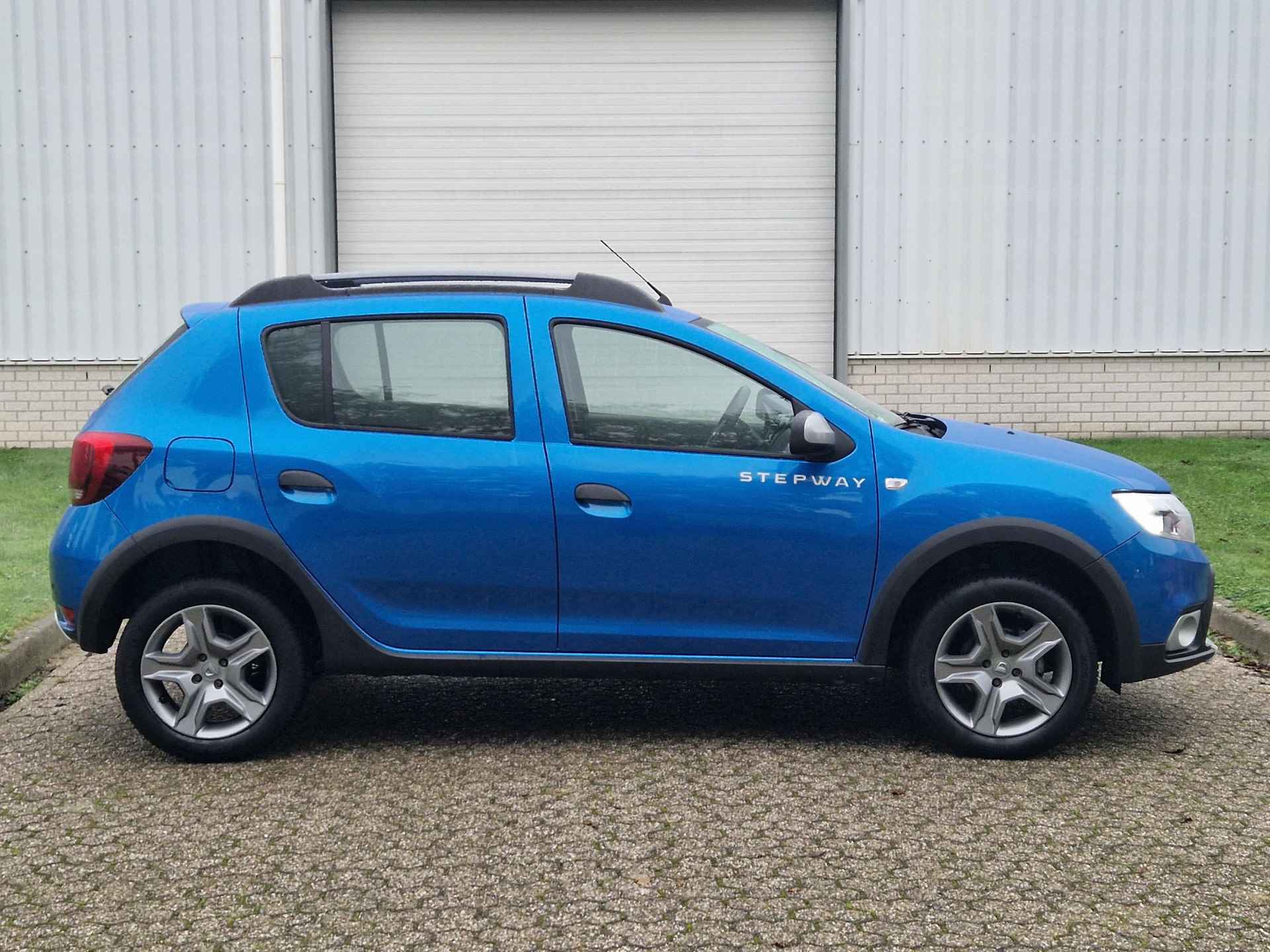 Dacia Sandero 0.9 TCe SL Stepway / 1e Eigenaar / Onderhouden / Sensoren / Airco / Cruise Control / LED Dagrijverlichting / Navigatie Full Map / - 21/36