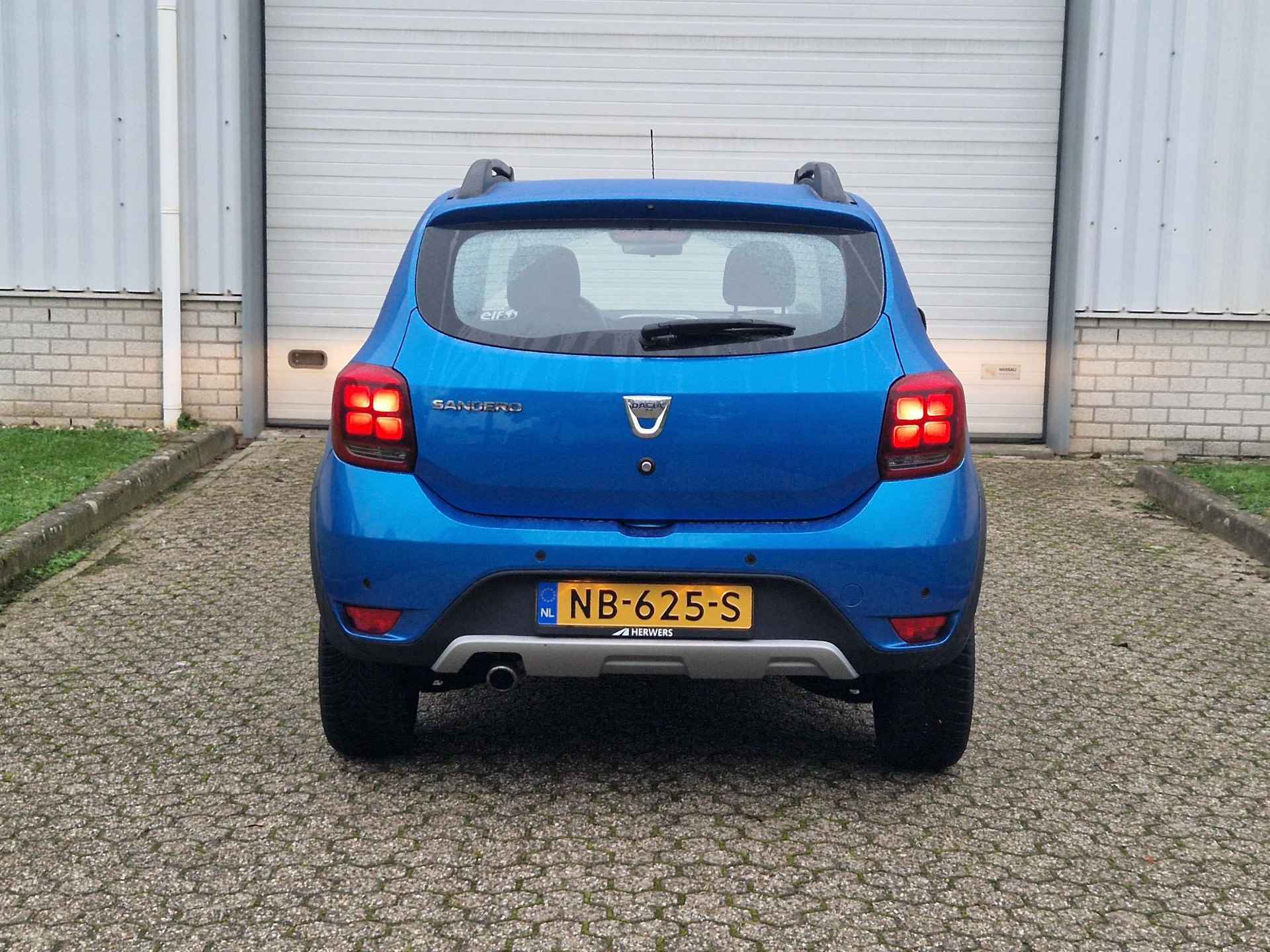 Dacia Sandero 0.9 TCe SL Stepway / 1e Eigenaar / Onderhouden / Sensoren / Airco / Cruise Control / LED Dagrijverlichting / Navigatie Full Map / - 28/36