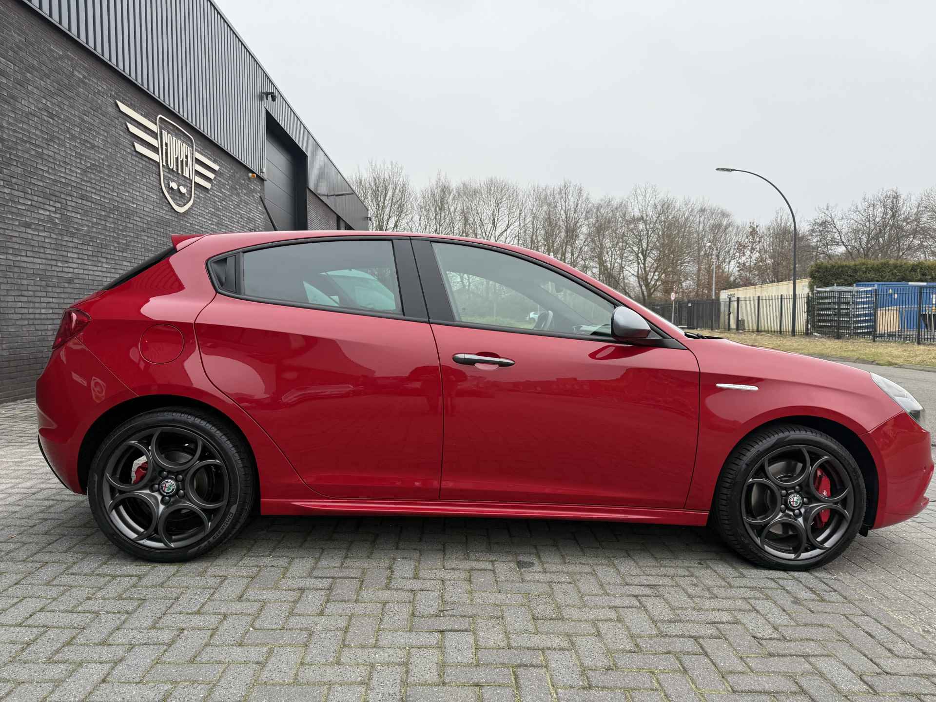 Alfa Romeo Giulietta 1.4 Turbo MultiAir Super | 1E EIGENAAR | 12MND GARANTIE | AUTOMAAT | NAVI | CRUISE | LEER | AIRCO | - 6/44