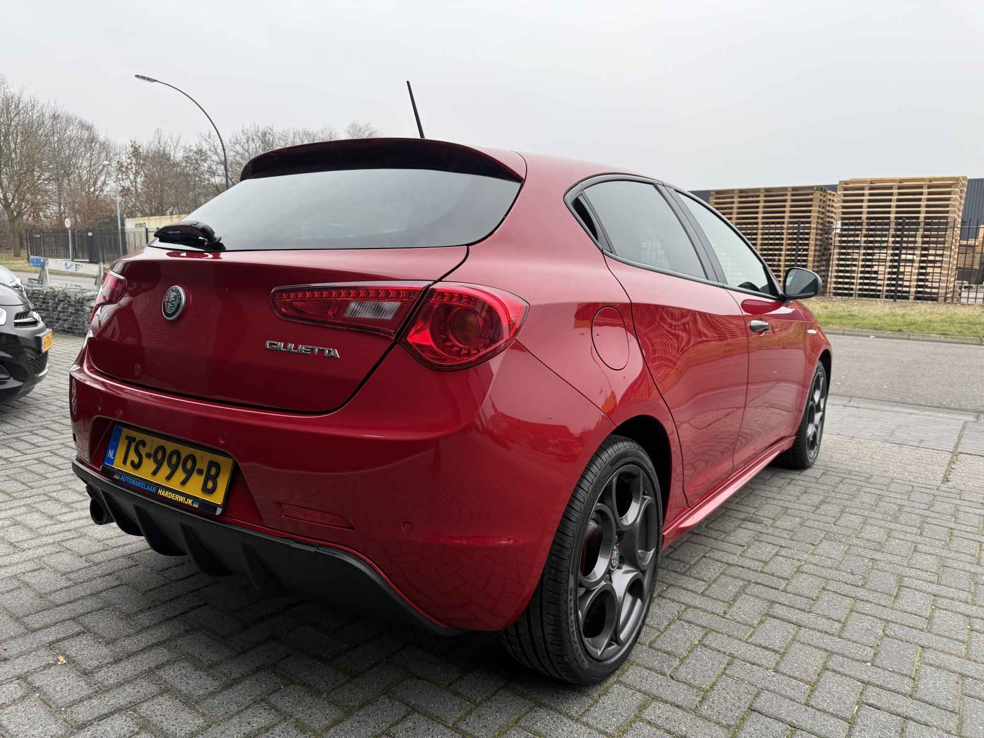 Alfa Romeo Giulietta 1.4 Turbo MultiAir Super | 1E EIGENAAR | 12MND GARANTIE | AUTOMAAT | NAVI | CRUISE | LEER | AIRCO | - 7/44