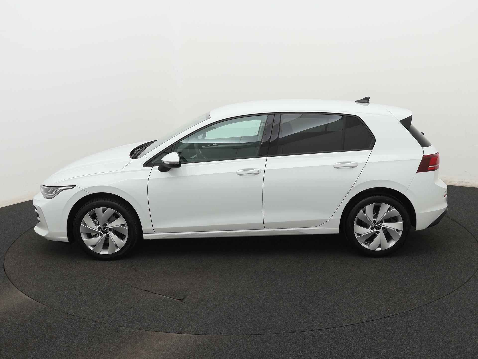 Volkswagen Golf 1.5 eTSI Life Edition | Climate control | Parkeersensoren |  Camera | Keyless access | LED koplampen | Apple Carplay | Android Auto | - 2/22