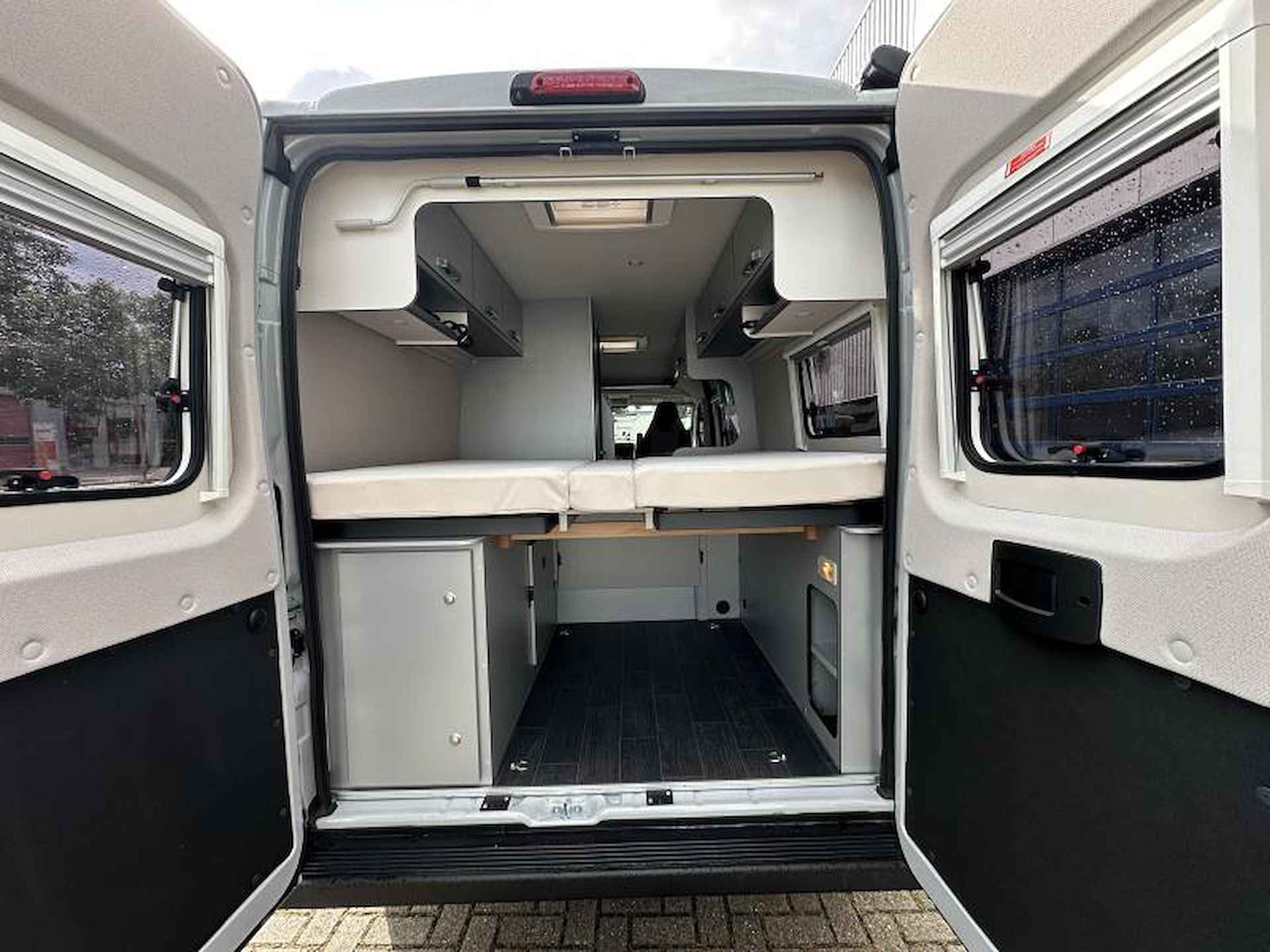 Weinsberg CaraTour 600 ME lengtebedden, automaat - 17/19