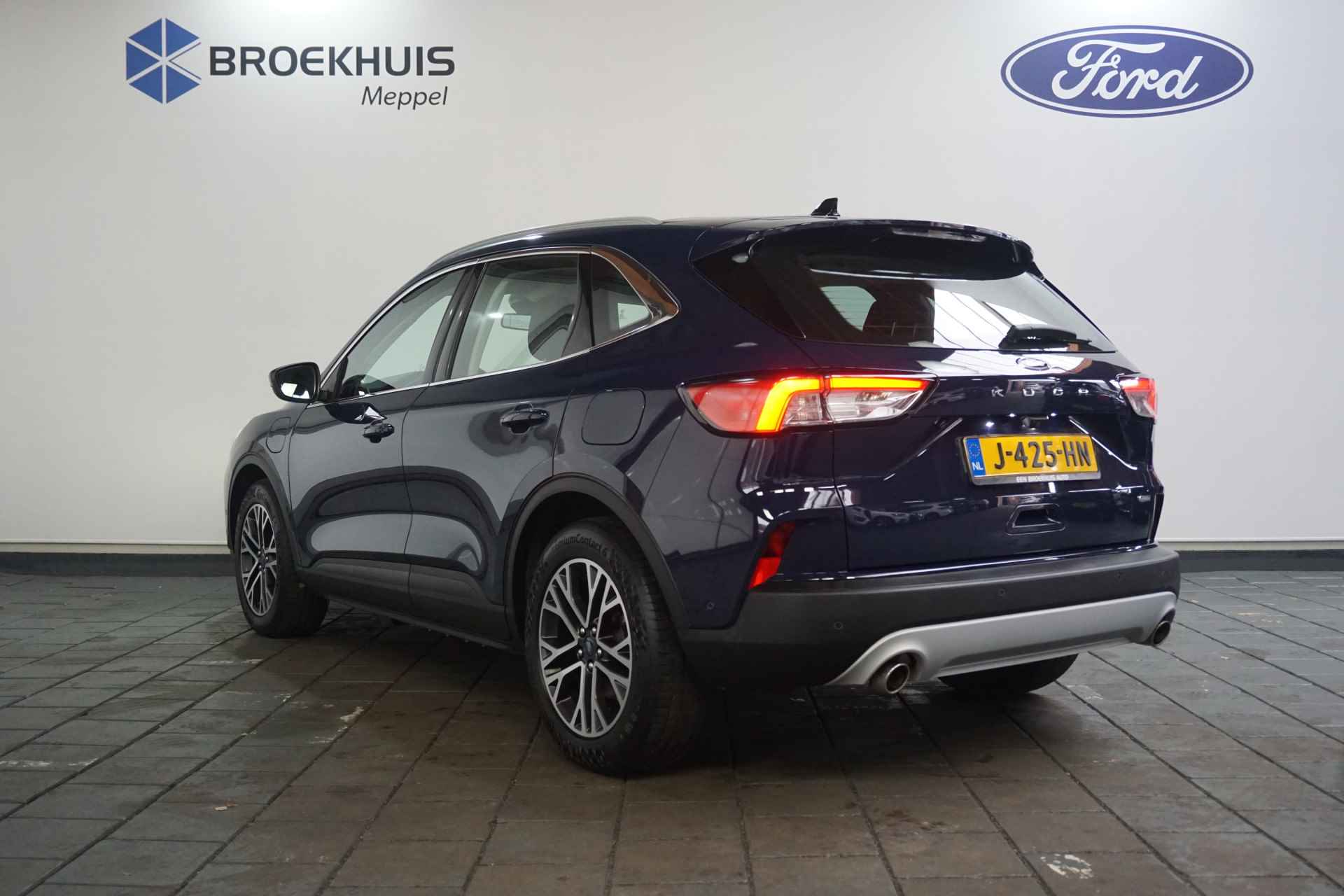 Ford Kuga 2.5 PHEV Titanium | Trekhaak Wegklapbaar | Pano Dak | Adaptive Cruise | Winter Pakket | Dodehoek Detectie | - 5/57