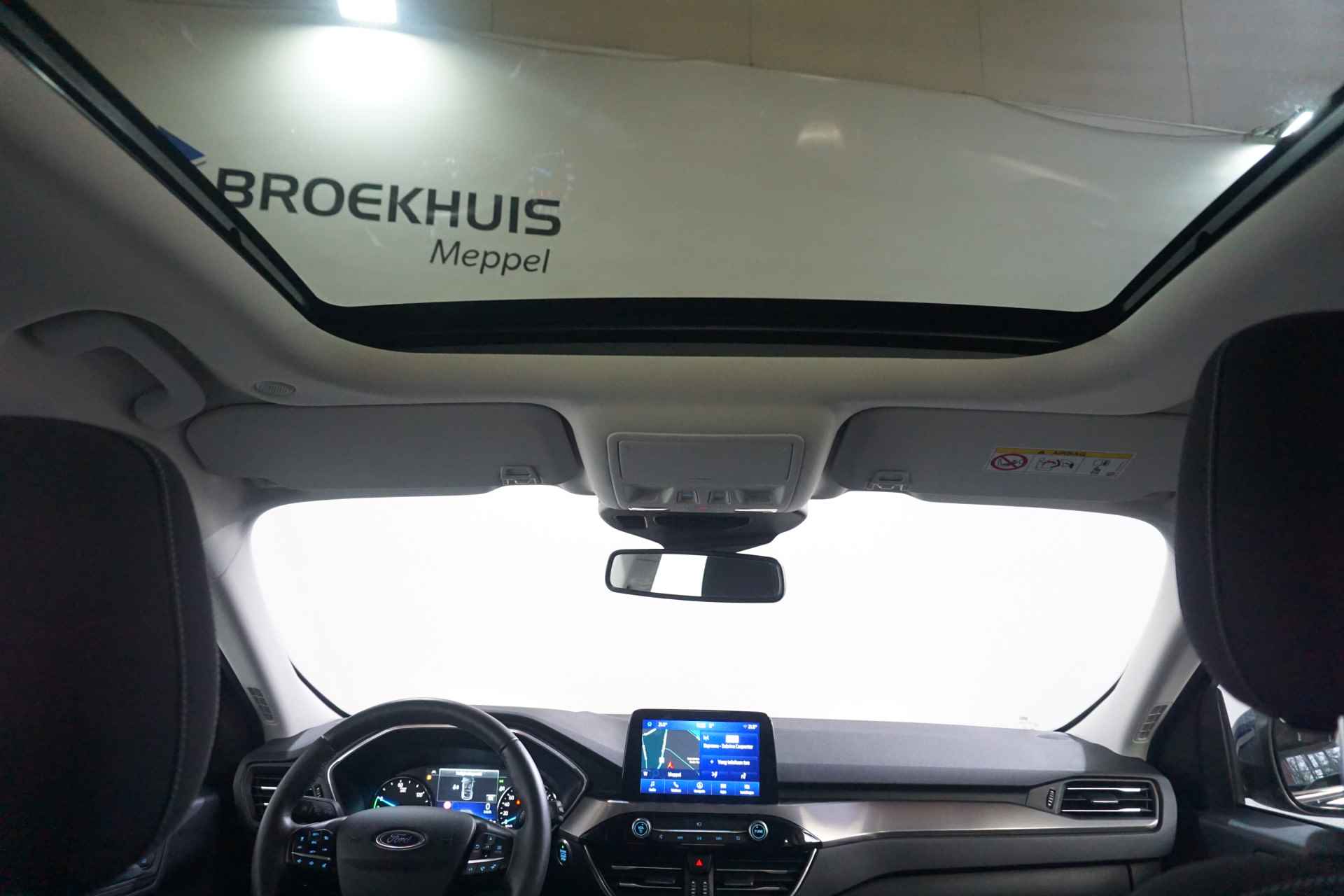 Ford Kuga 2.5 PHEV Titanium | Trekhaak Wegklapbaar | Pano Dak | Adaptive Cruise | Winter Pakket | Dodehoek Detectie | - 53/57