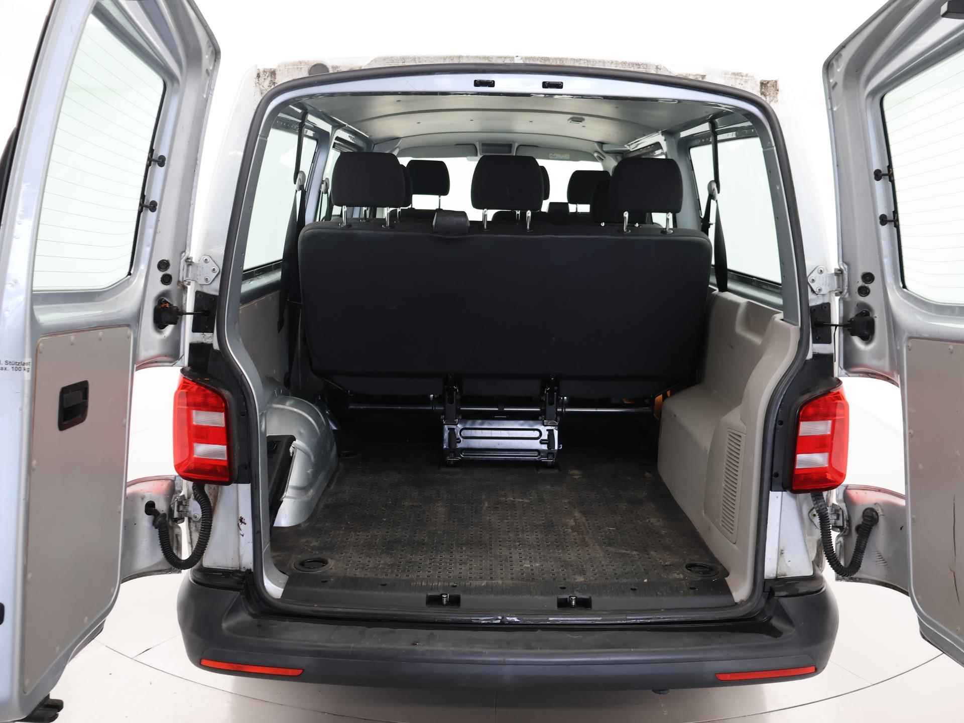 Volkswagen Transporter Kombi 2.0 TDI 150 PK L2H1 9-PERSOONS INCL. BTW EN BPM - EURO 6 - 7/30