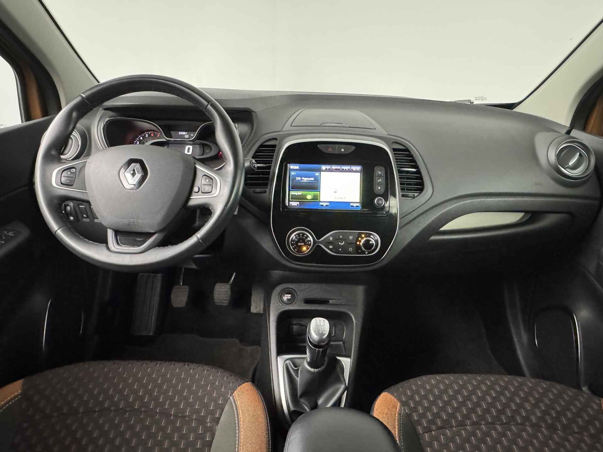 Renault Captur 0.9 TCe 90 Intens | Navigatie | Cruise Control | Climate Control | Parkeersensoren voor, zij, achter en achteruitrijcamera - 13/49