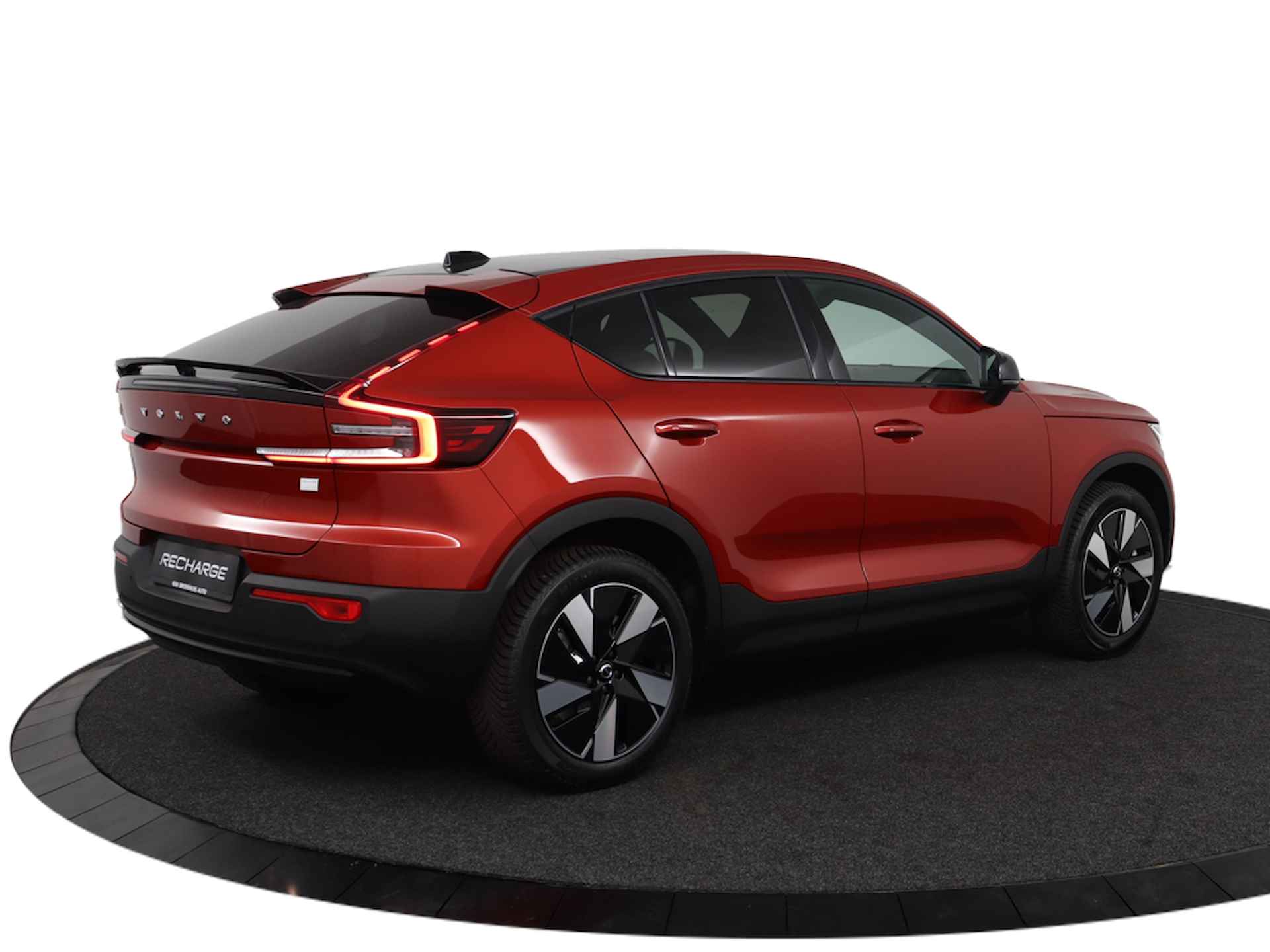 Volvo C40 Single Motor Extended Range Plus 82 kWh Direct leverbaar! | Stoel & stuurwielverwarming | Parkassist voor + achter | Parkassist camera | Adaptieve cruise control incl. BLIS | 19'' lm velgen | Keyless Entry | Warmtepomp | Standverwarming met timer - 3/64