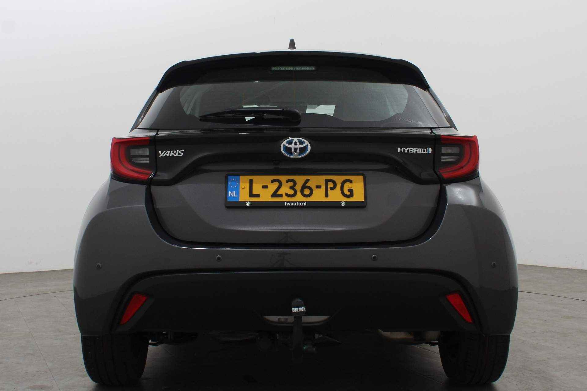 Toyota Yaris 1.5 HYBRID DYNAMIC AUT. | Navi | Camera | Adaptive Cruise | Trekhaak - 9/46