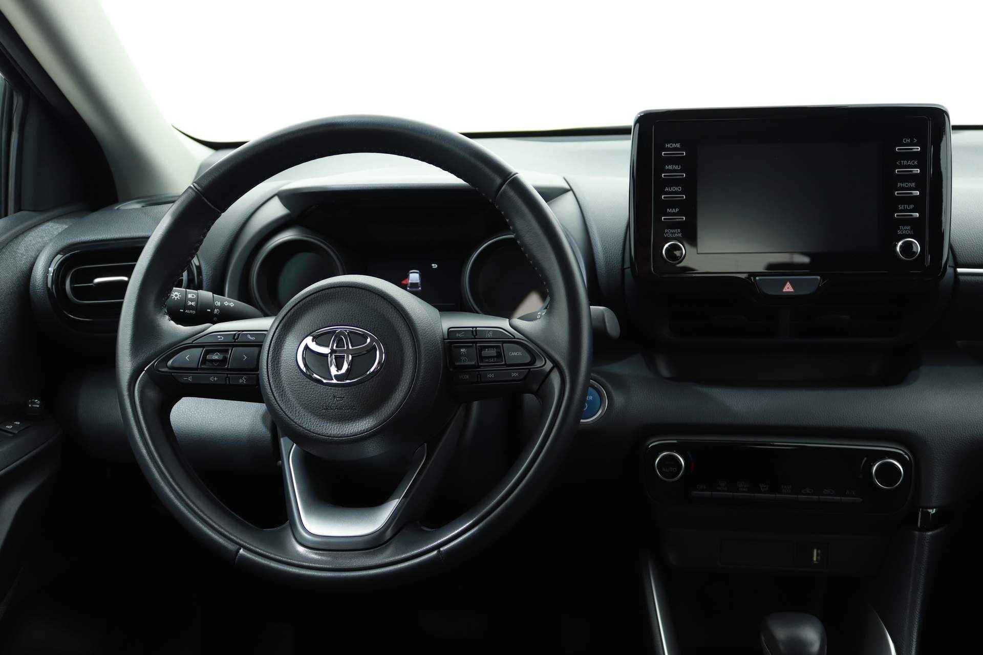 Toyota Yaris 1.5 HYBRID DYNAMIC AUT. | Navi | Camera | Adaptive Cruise | Trekhaak - 19/46