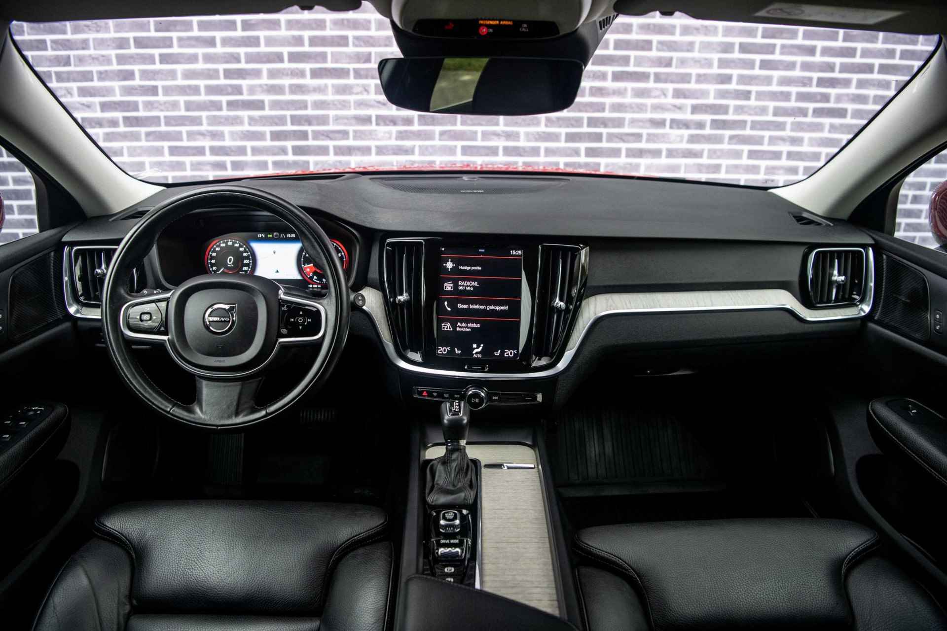 Volvo V60 T6 AWD Inscription Fin € 592 p/m | Navi | Head-up | 360 Camera |Standkachel | Adapt. Cruise| BLIS | Stoel+Stuur verwarming - 6/35