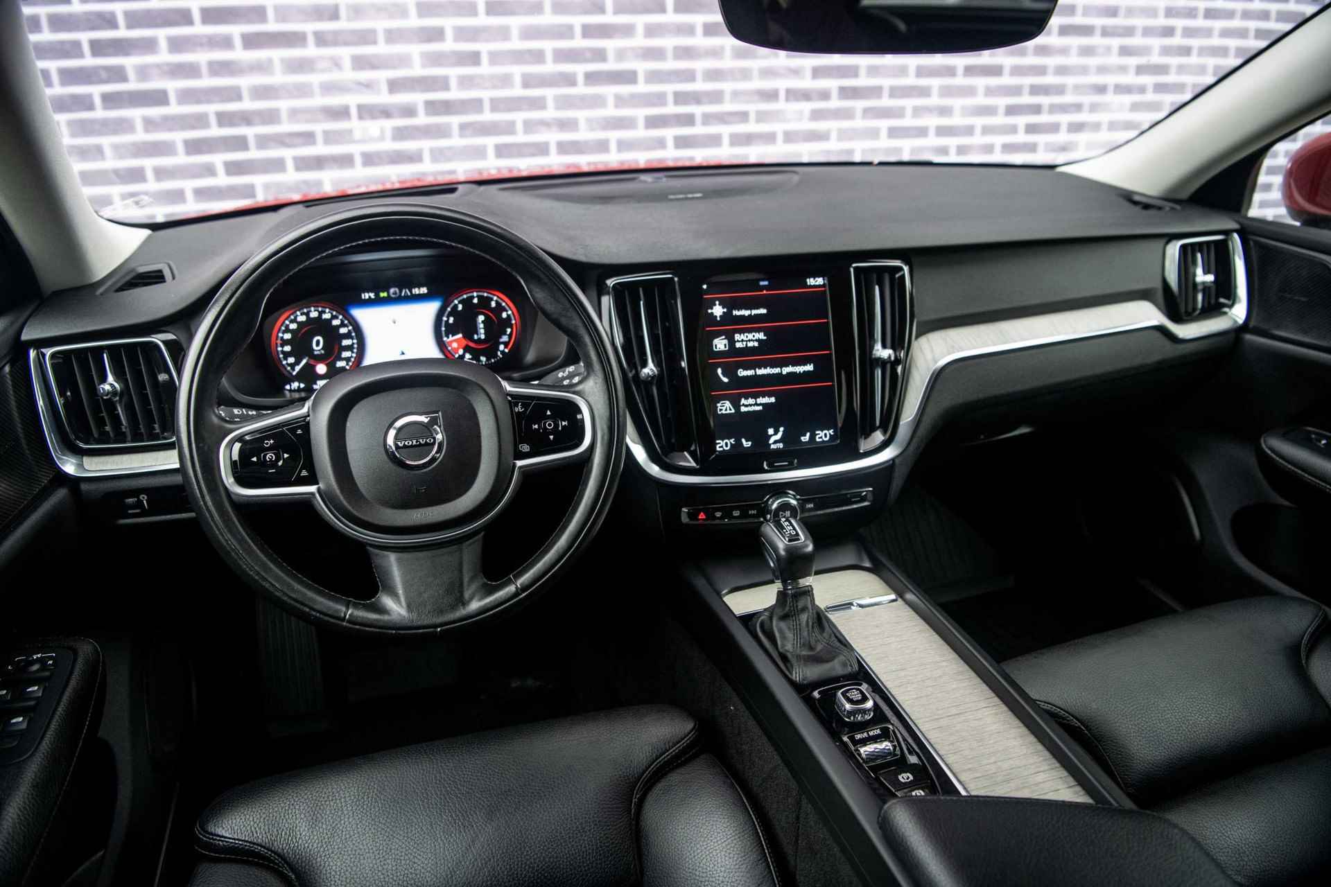 Volvo V60 T6 AWD Inscription Fin € 592 p/m | Navi | Head-up | 360 Camera |Standkachel | Adapt. Cruise| BLIS | Stoel+Stuur verwarming - 11/35