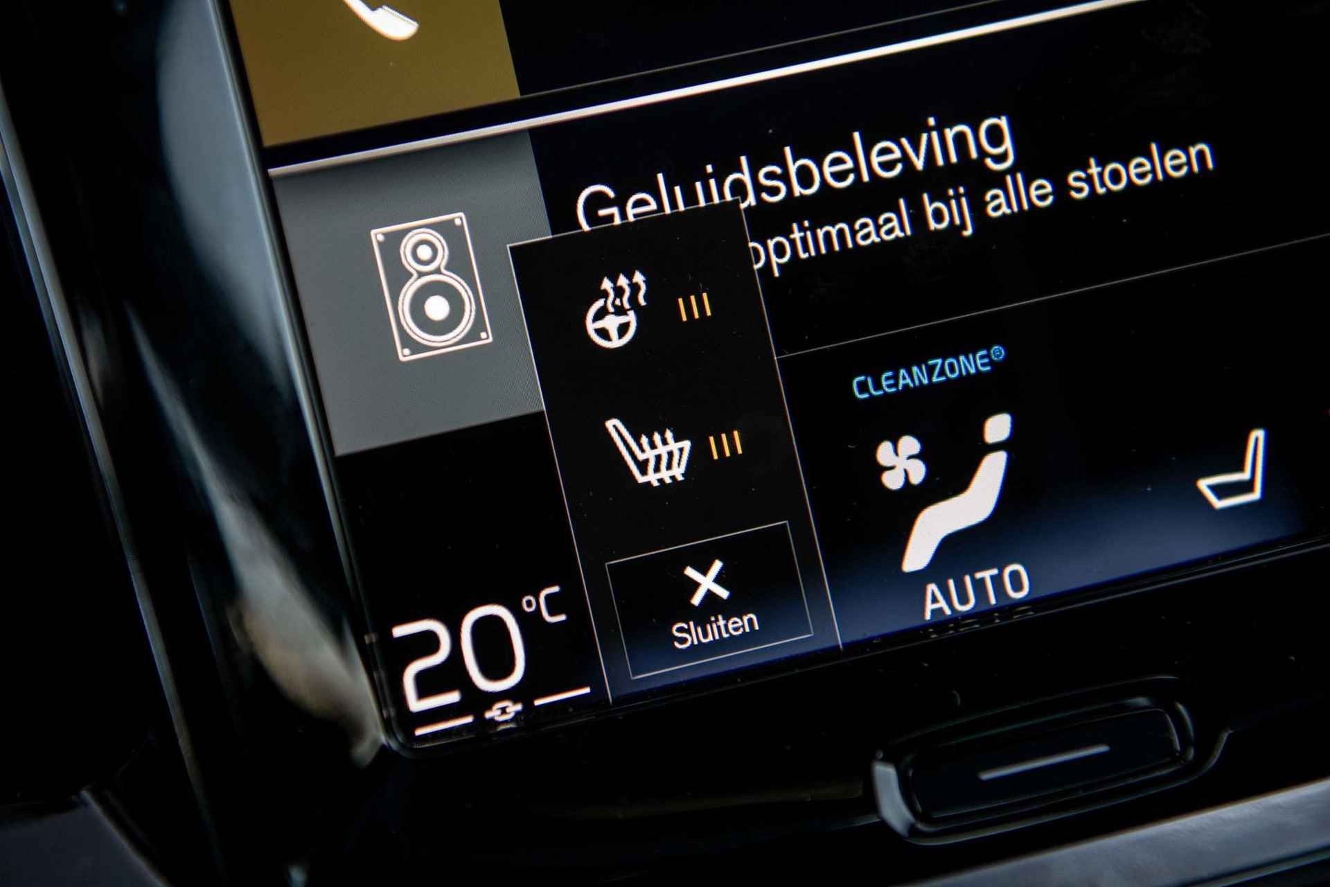 Volvo S60 2.0 B3 Inscription | Harman Kardon | 19 inch |  Elektrische bestuurdersstoel met geheugenfunctie | Parkeercamera | Adaptieve cruise control | - 24/40