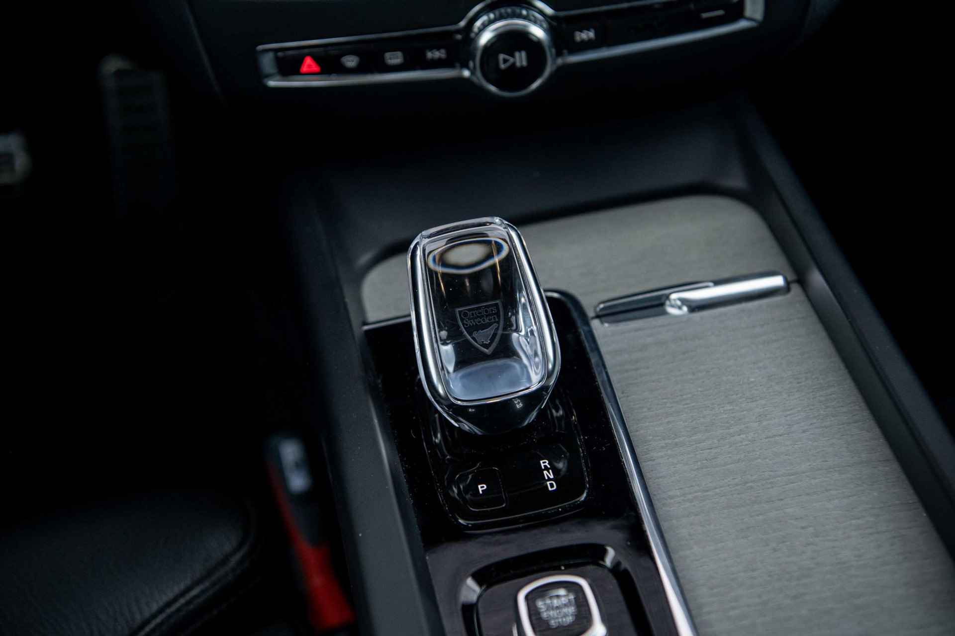 Volvo S60 2.0 B3 Inscription | Harman Kardon | 19 inch |  Elektrische bestuurdersstoel met geheugenfunctie | Parkeercamera | Adaptieve cruise control | - 30/40
