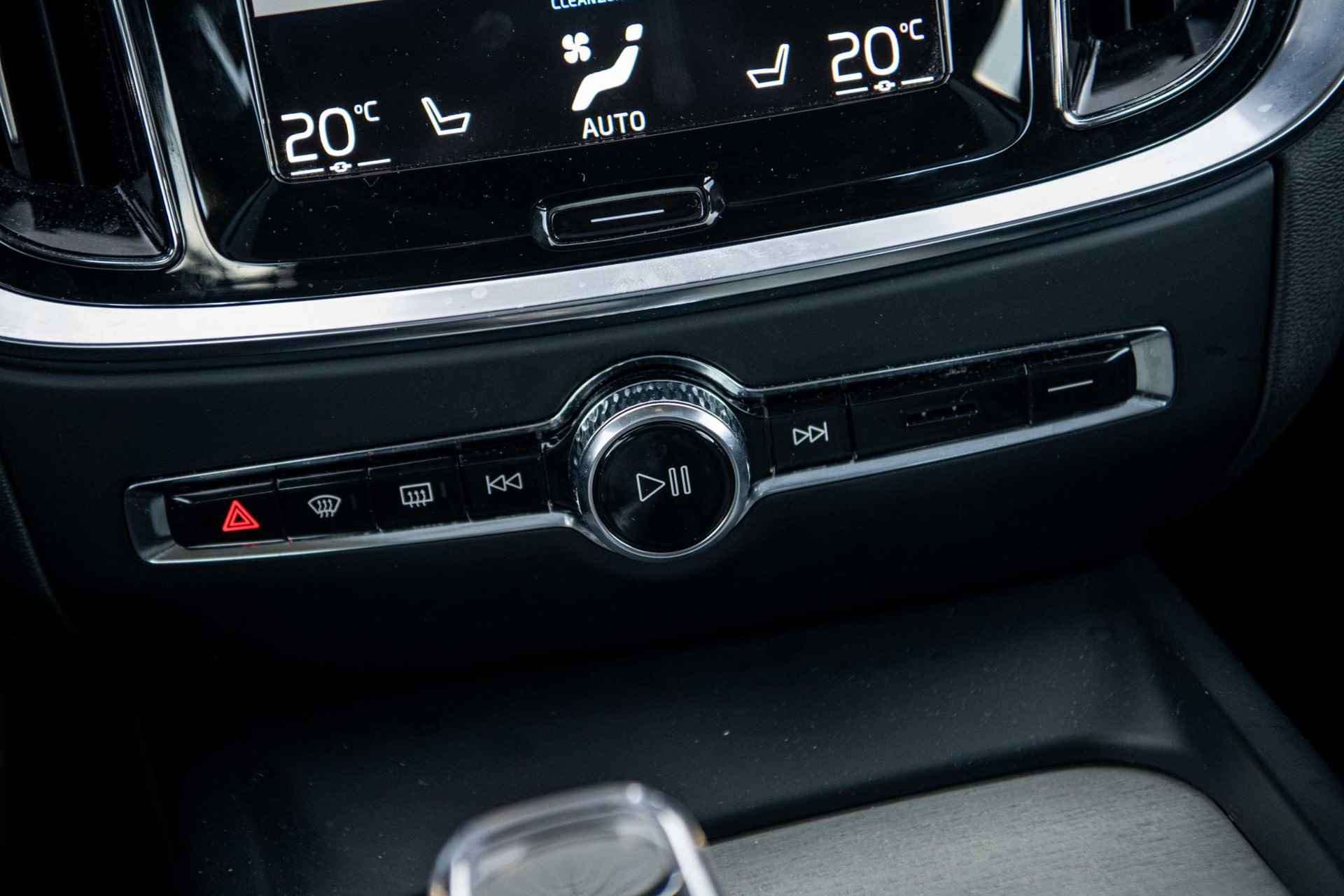 Volvo S60 2.0 B3 Inscription | Harman Kardon | 19 inch |  Elektrische bestuurdersstoel met geheugenfunctie | Parkeercamera | Adaptieve cruise control | - 33/40