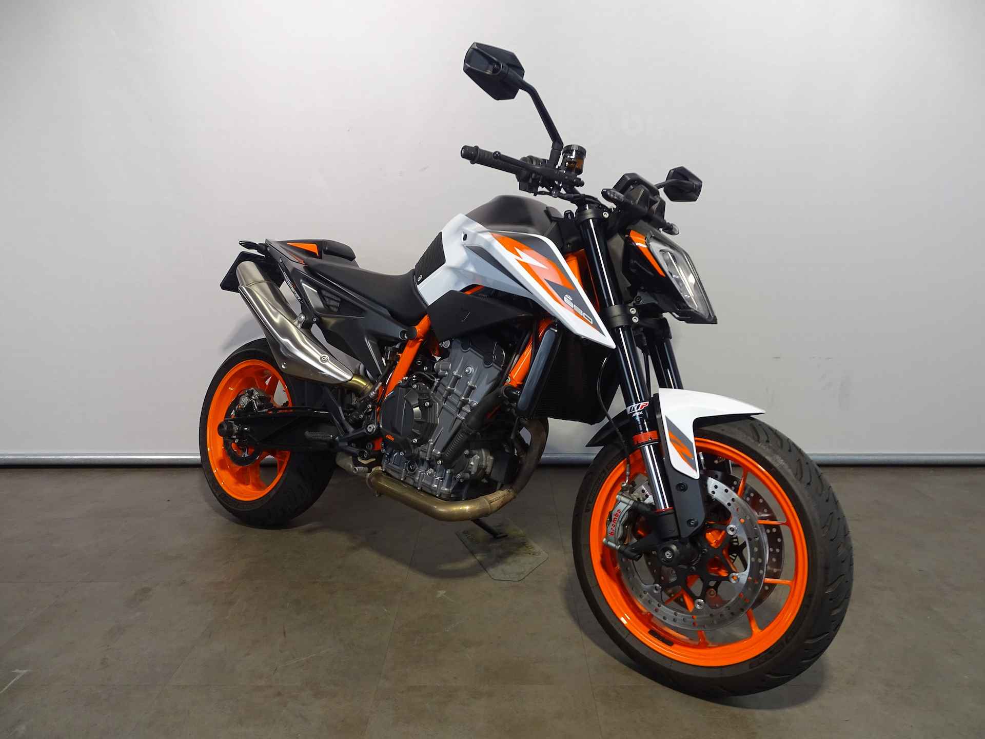 KTM 890 DUKE R - 8/9