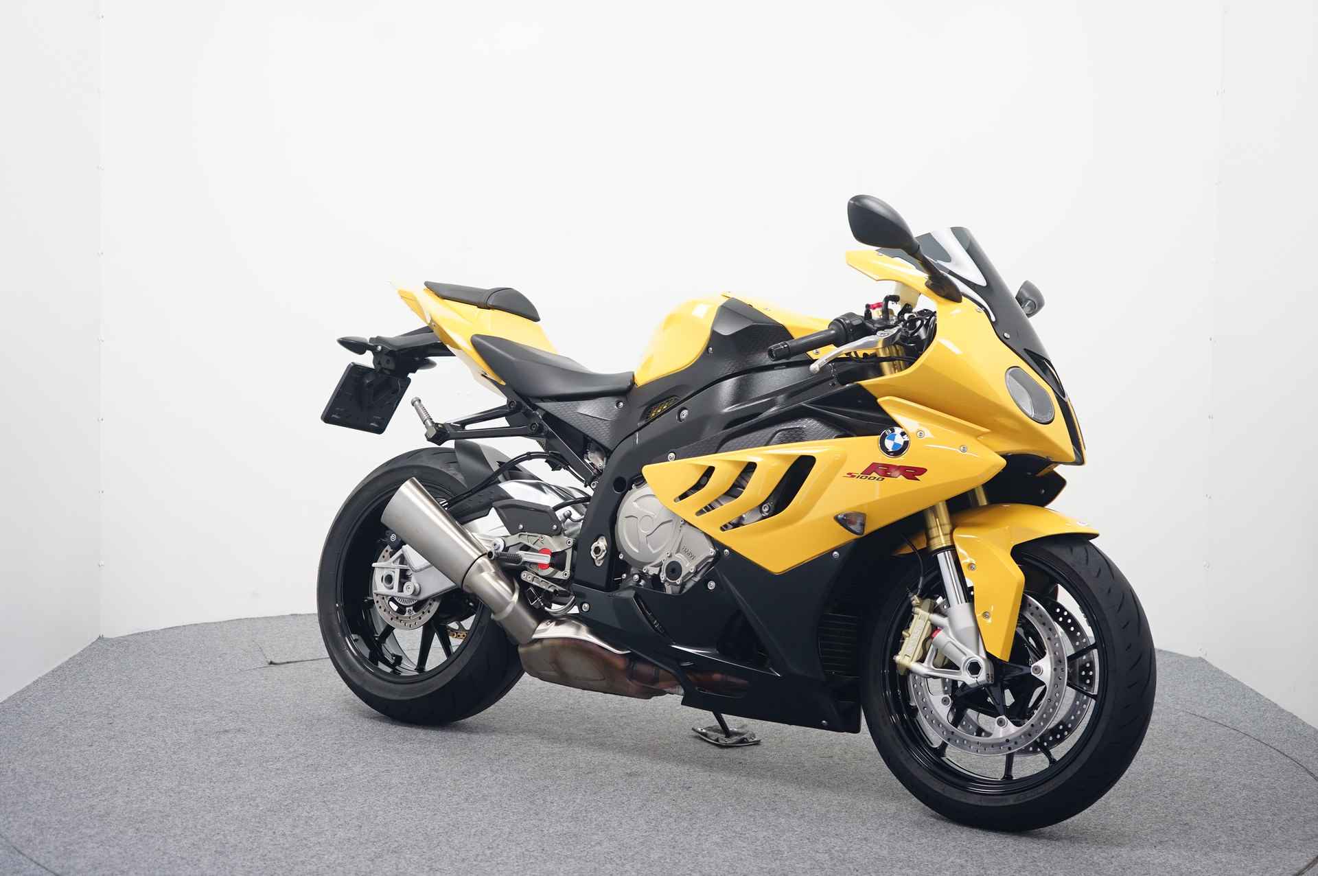 BMW S 1000 RR - 2/16