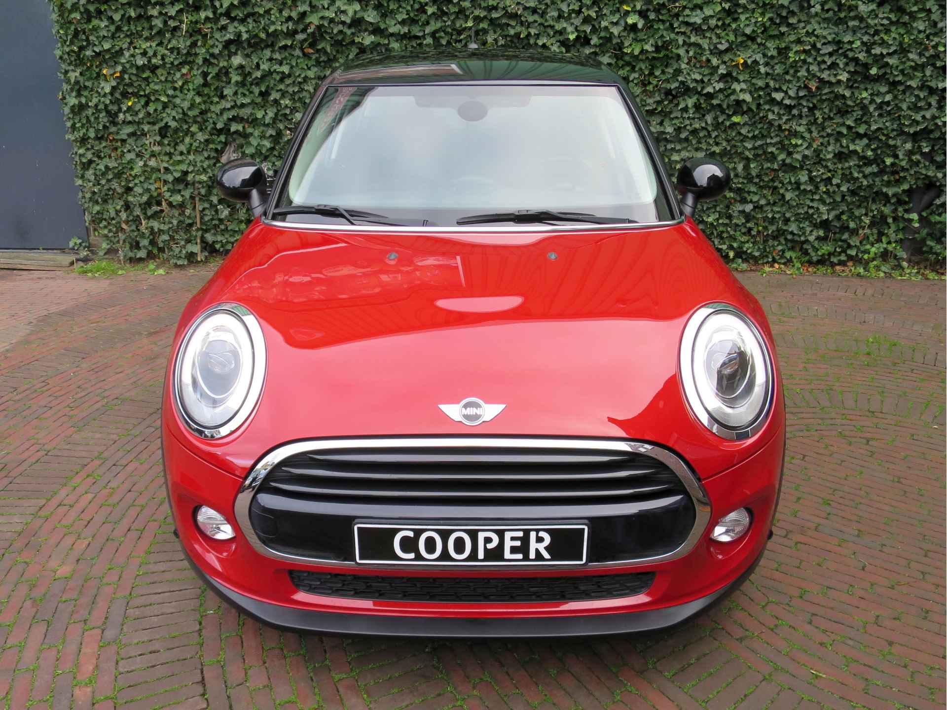 MINI Cooper 1.5 Chili 5-deurs F55 automaat met LED, XL-navi, A.camera en 17" - 5/42