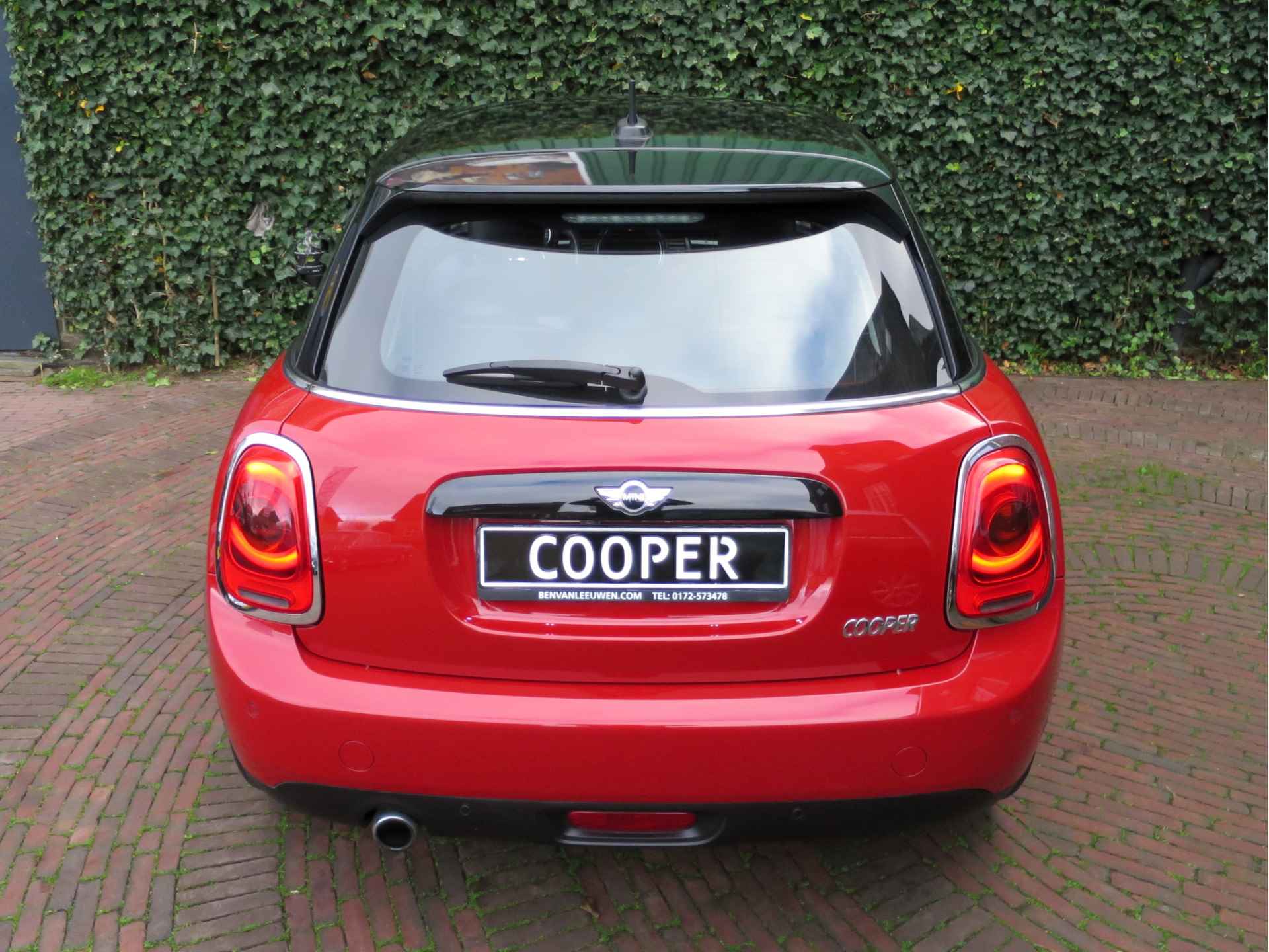 MINI Cooper 1.5 Chili 5-deurs F55 automaat met LED, XL-navi, A.camera en 17" - 6/42