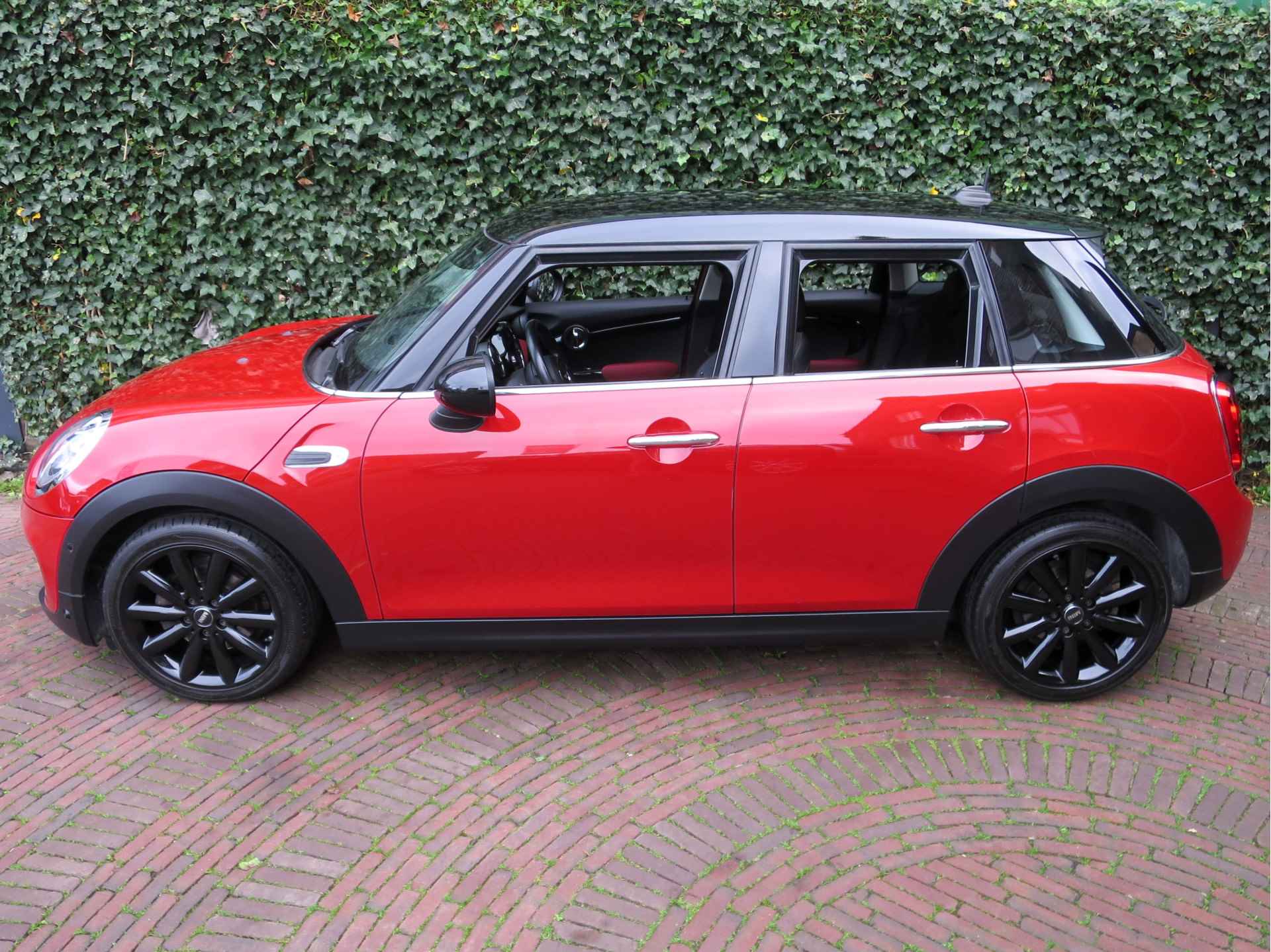 MINI Cooper 1.5 Chili 5-deurs F55 automaat met LED, XL-navi, A.camera en 17" - 7/42