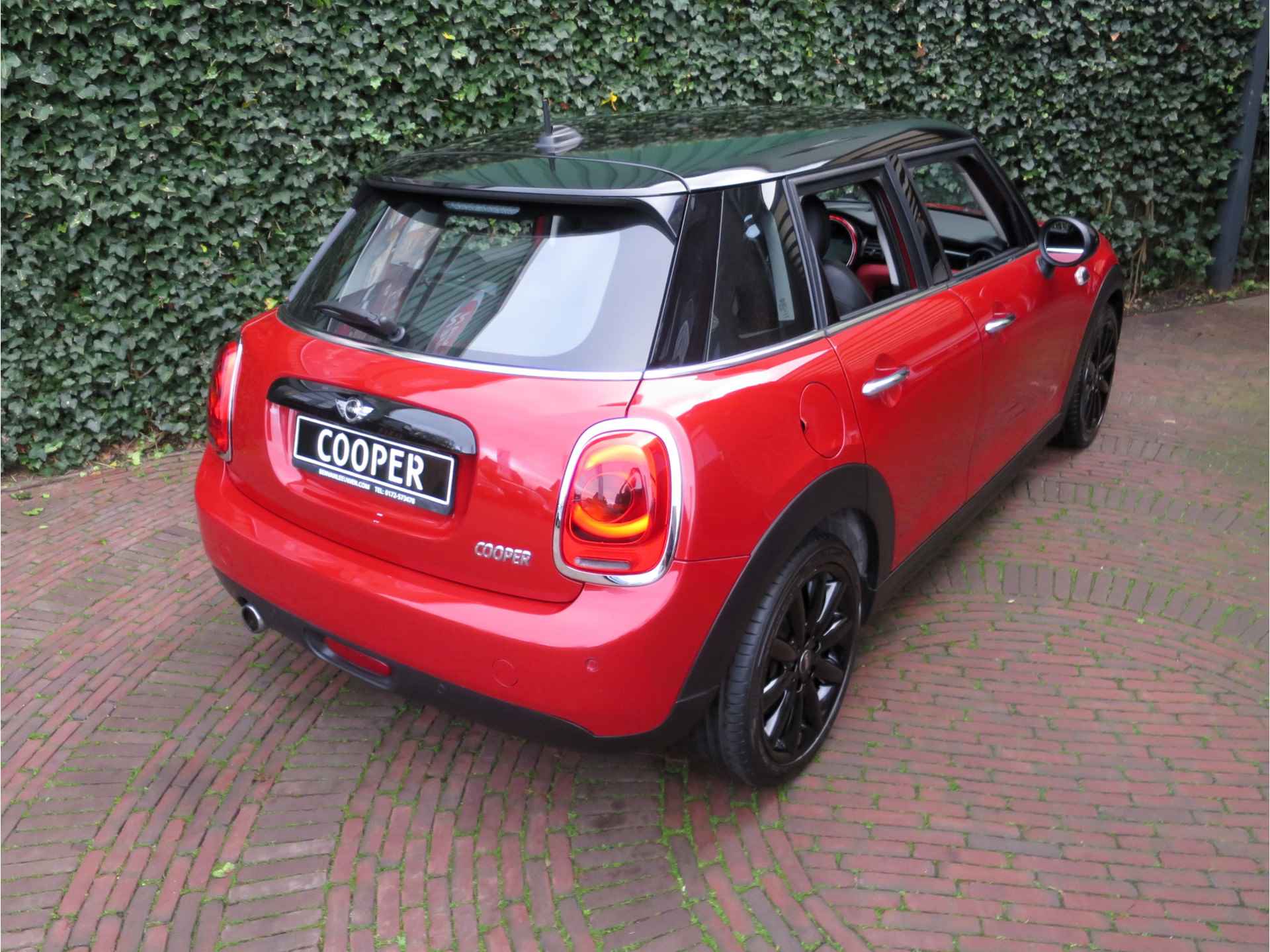 MINI Cooper 1.5 Chili 5-deurs F55 automaat met LED, XL-navi, A.camera en 17" - 42/42