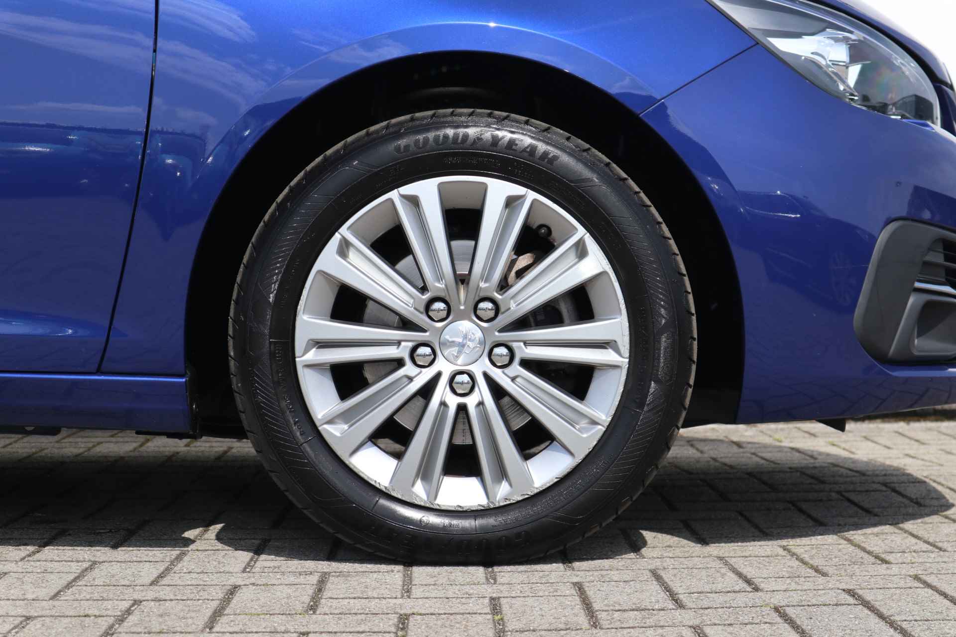 Peugeot 308 SW 1.2 PureTech Blue Lease Premium NL AUTO | PANO | LEDER | STOELVERW | CAMERA | CARPLAY | - 21/38