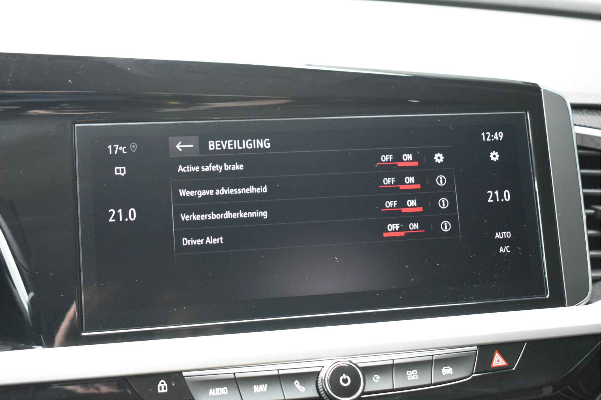Opel Grandland PHEV 1.6 Turbo Hybrid GS Line 225pk Automaat | Adaptive Cruise | Navigatie | Stuurverwarming | AGR-Comfortstoel | Achteruitrijca - 30/57