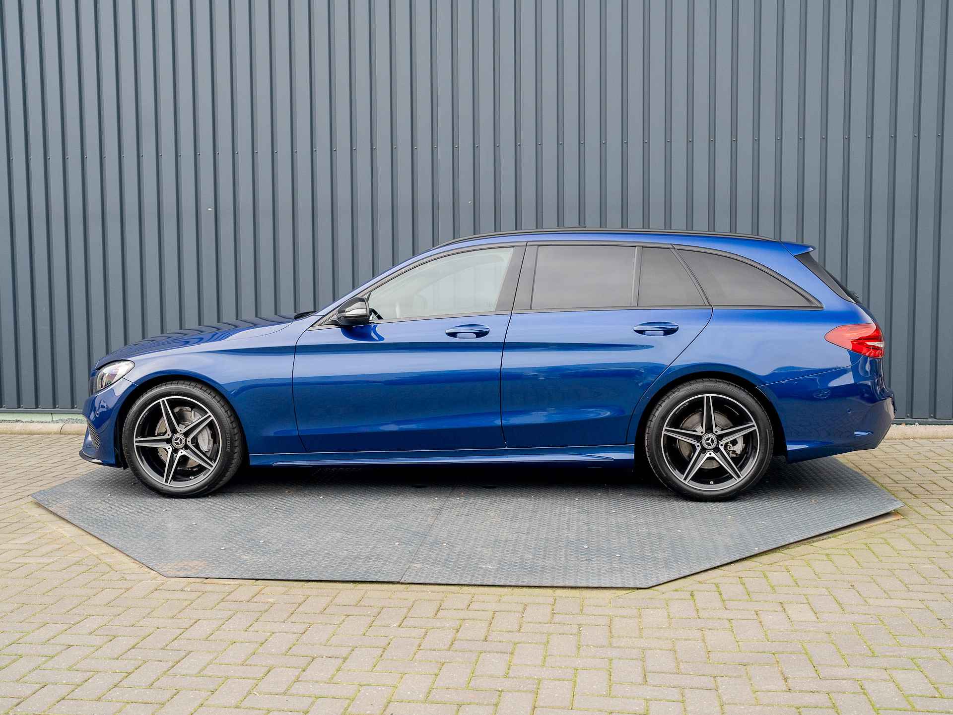 Mercedes-Benz C-Klasse Estate 180 Sport Edition Premium Plus | Panodak | Camera | Prijs Rijklaar!! - 4/48