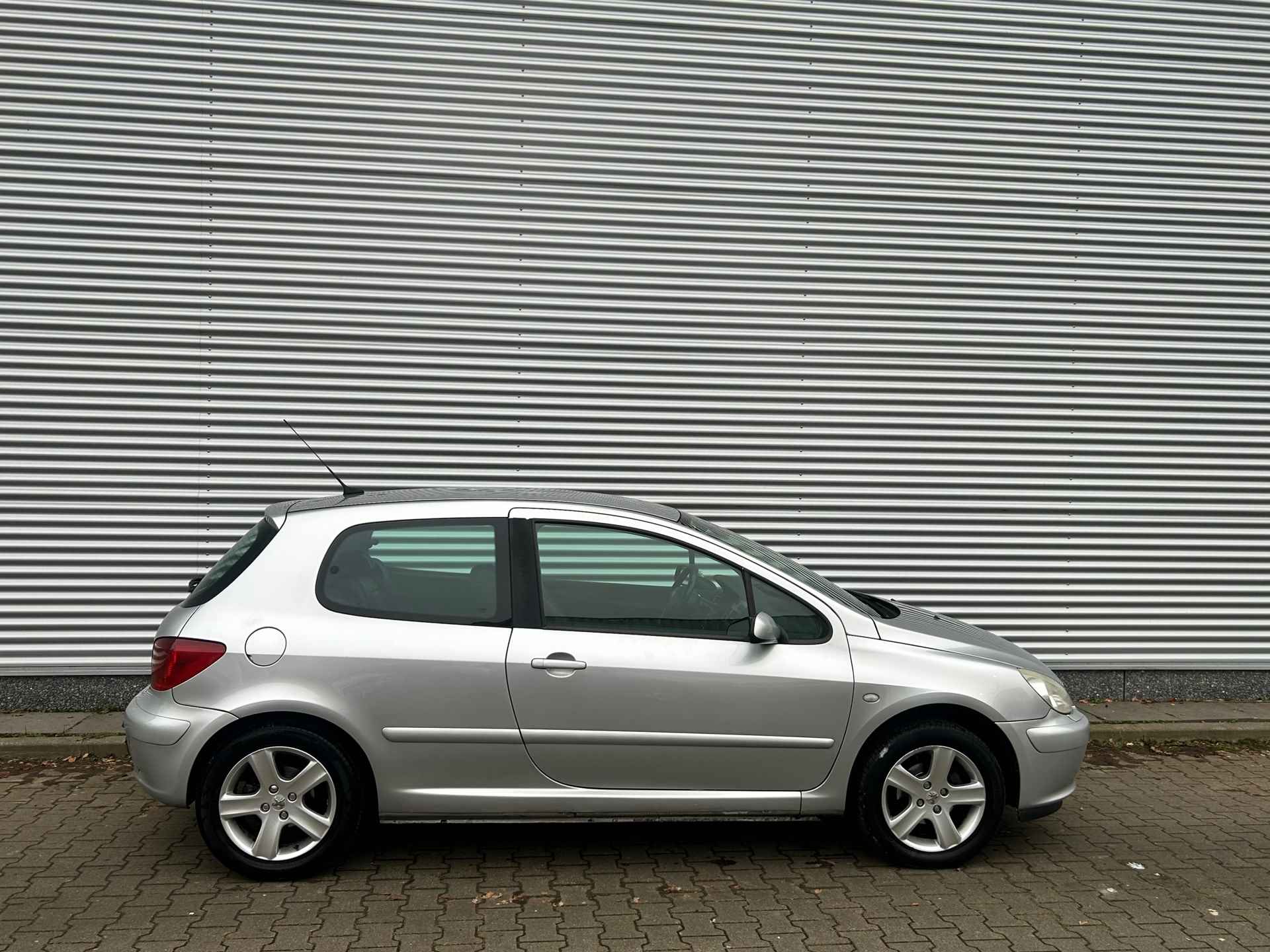 Peugeot 307 1.6-16V Griffe | Leder | Trekhaak | Stoelvw. | Clima | - 8/19