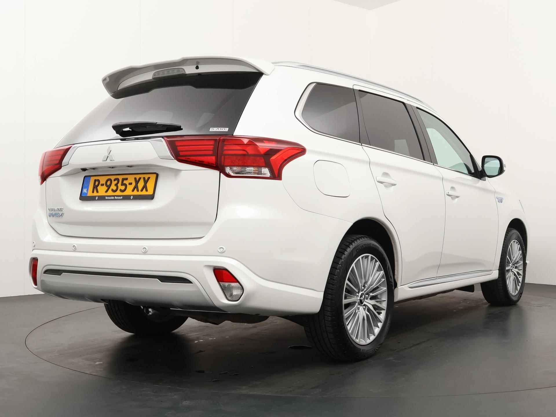 Mitsubishi Outlander 2.4 PHEV Intense+ - 6/34