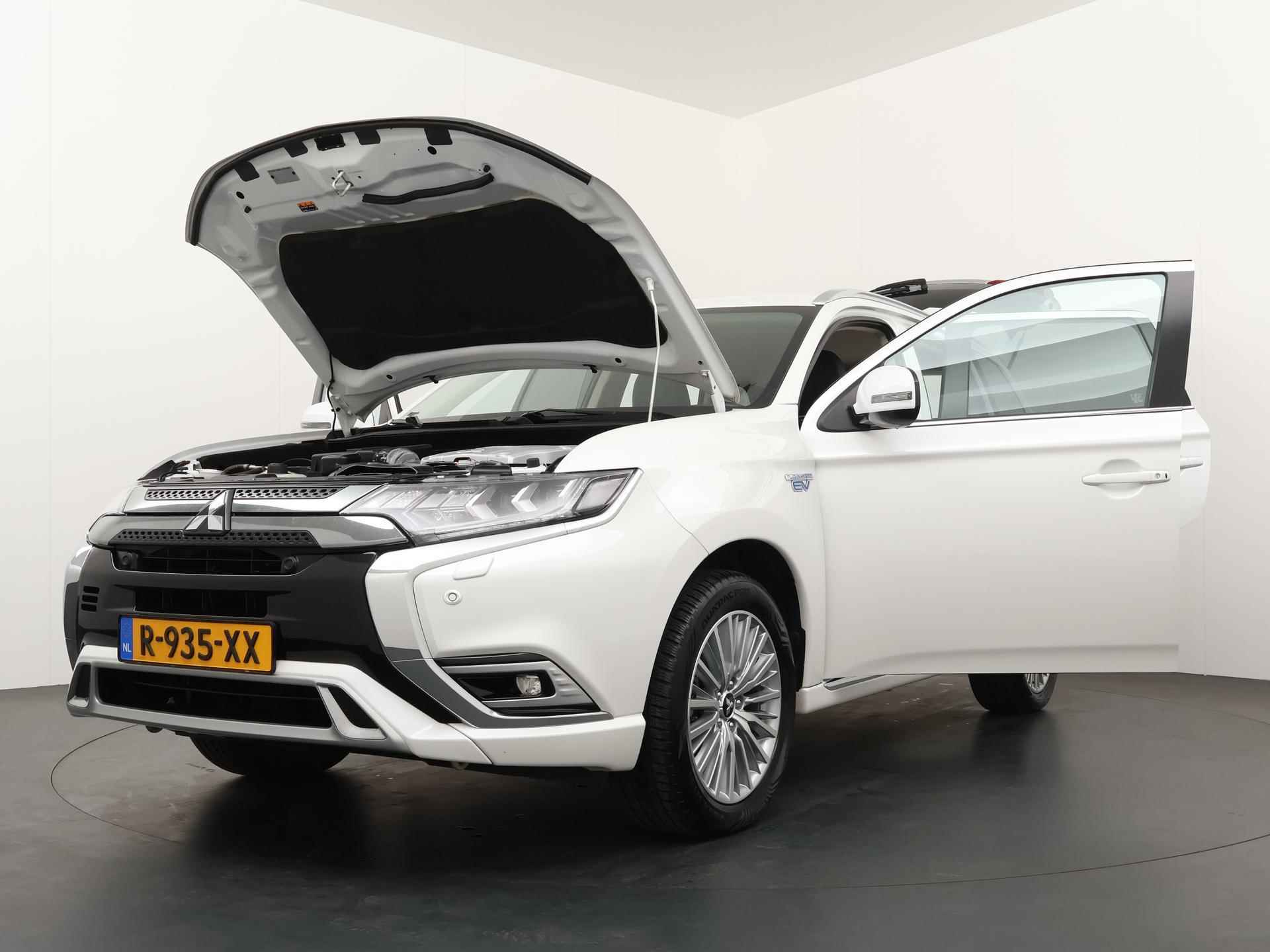 Mitsubishi Outlander 2.4 PHEV Intense+ - 20/34