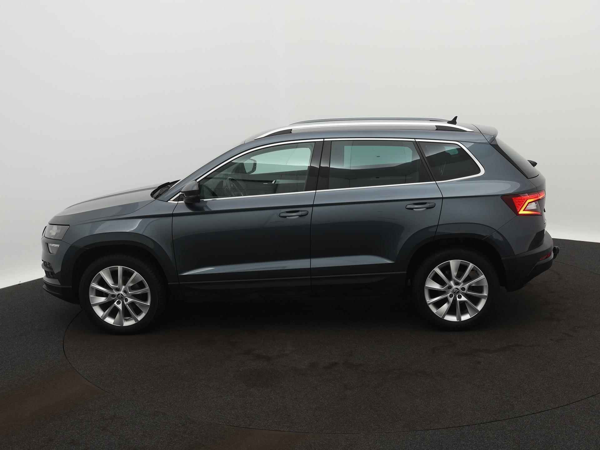 Skoda Karoq 1.6 TDI Ambition Business | TREKHAAK | CLIMATE CONTROL | PARKEERSENSOREN | NAVIGATIE | - 2/17