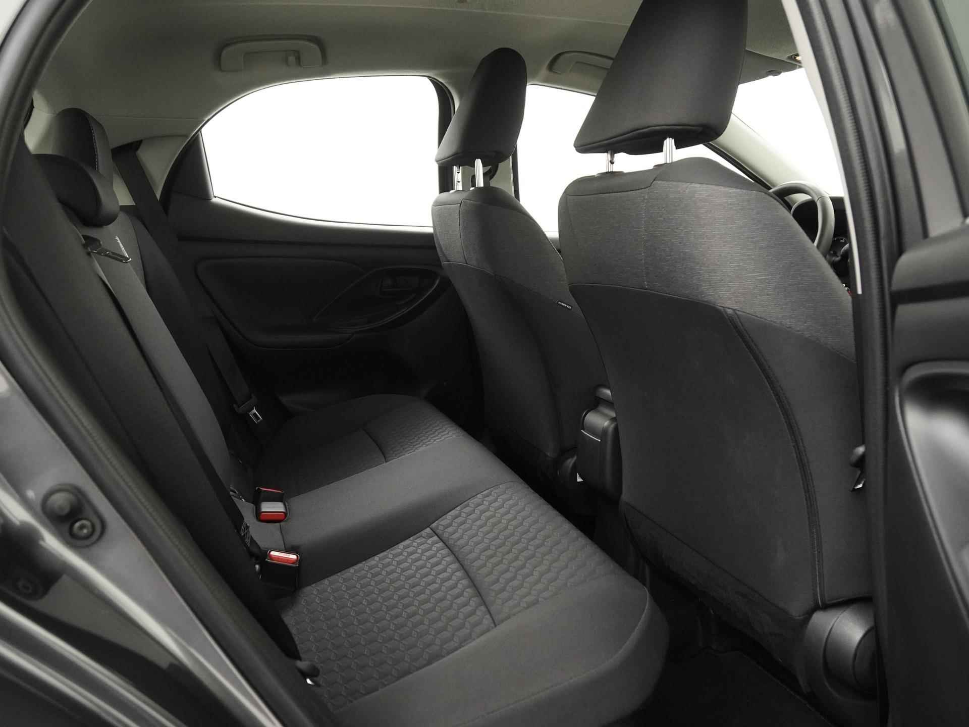 Mazda 2 1.5 Hybrid Pure | Carplay | Stoelverwarming | Zondag Open! - 22/36