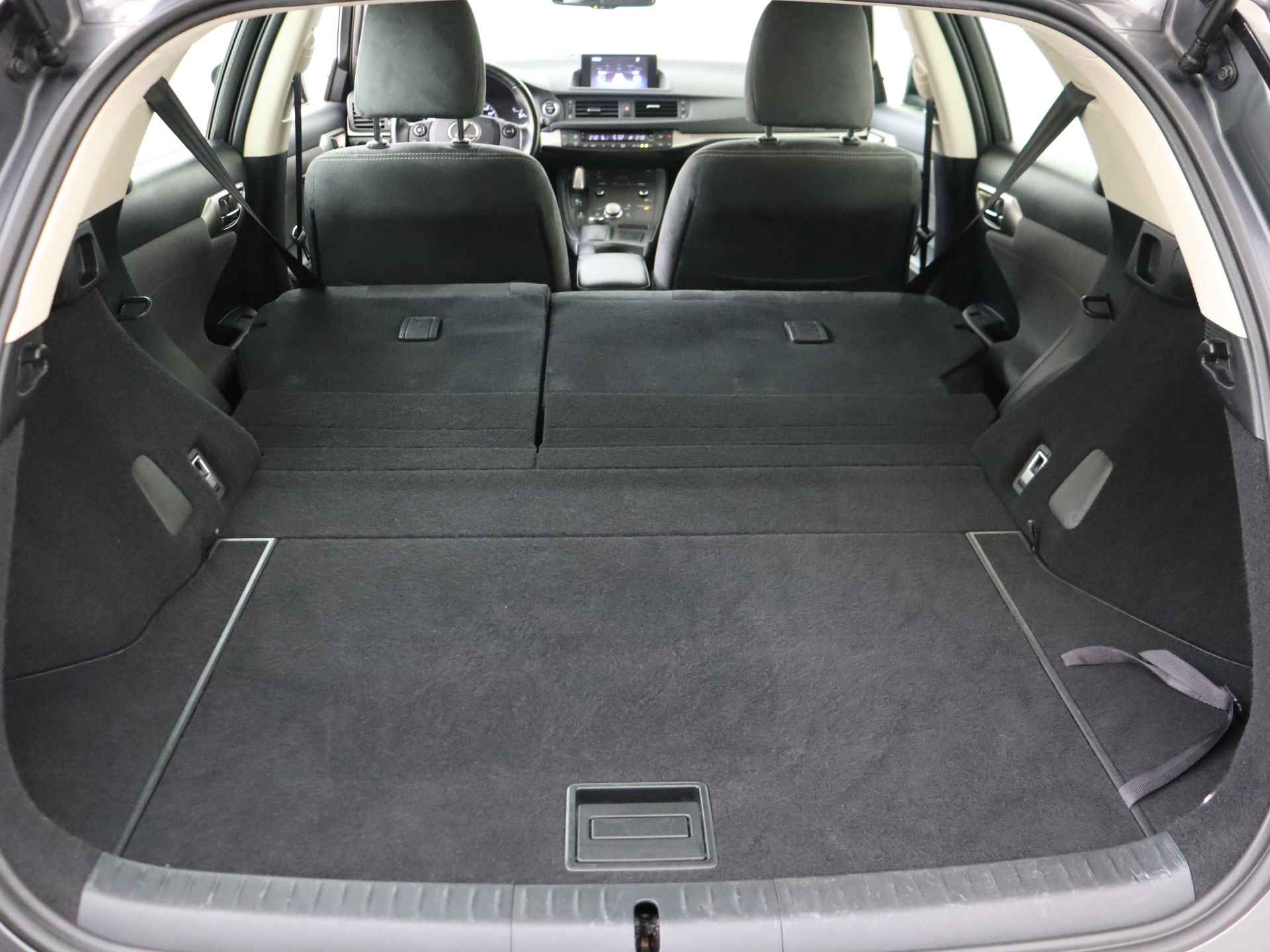 Lexus CT 200h Business Line Limited | Navigatie | Parkeersensoren | 16" Velgen | - 43/47