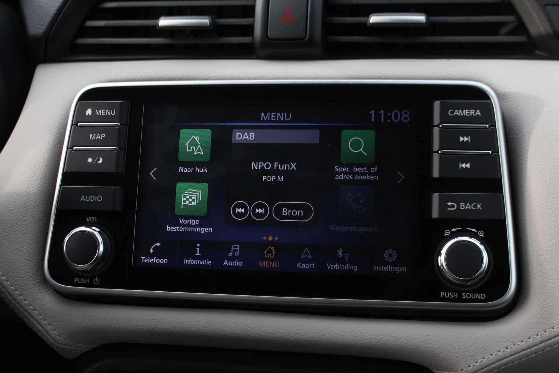 Nissan Micra 1.0 IG-T Tekna 90pk | Stoelverwarming | Navigatie | Apple Carplay | Android Auto | Eerste eigenaar | Achteruitrijcamera - 24/36