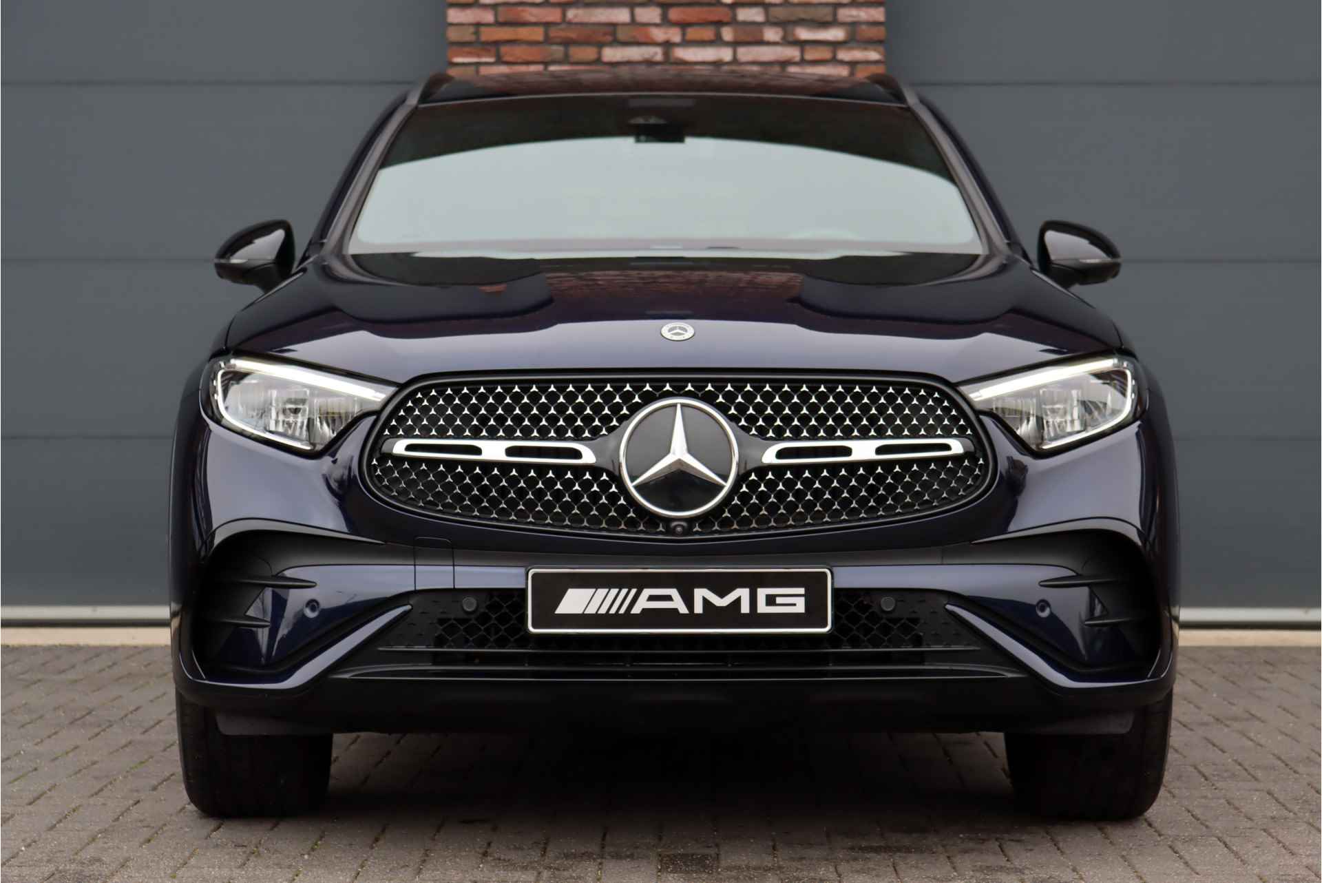 Mercedes-Benz GLC 200 4-MATIC AMG Line Aut9, Panoramadak, Distronic, Memory, Surround Camera, Verwarmd Stuurwiel, Dodehoekassistent, Etc. - 14/43