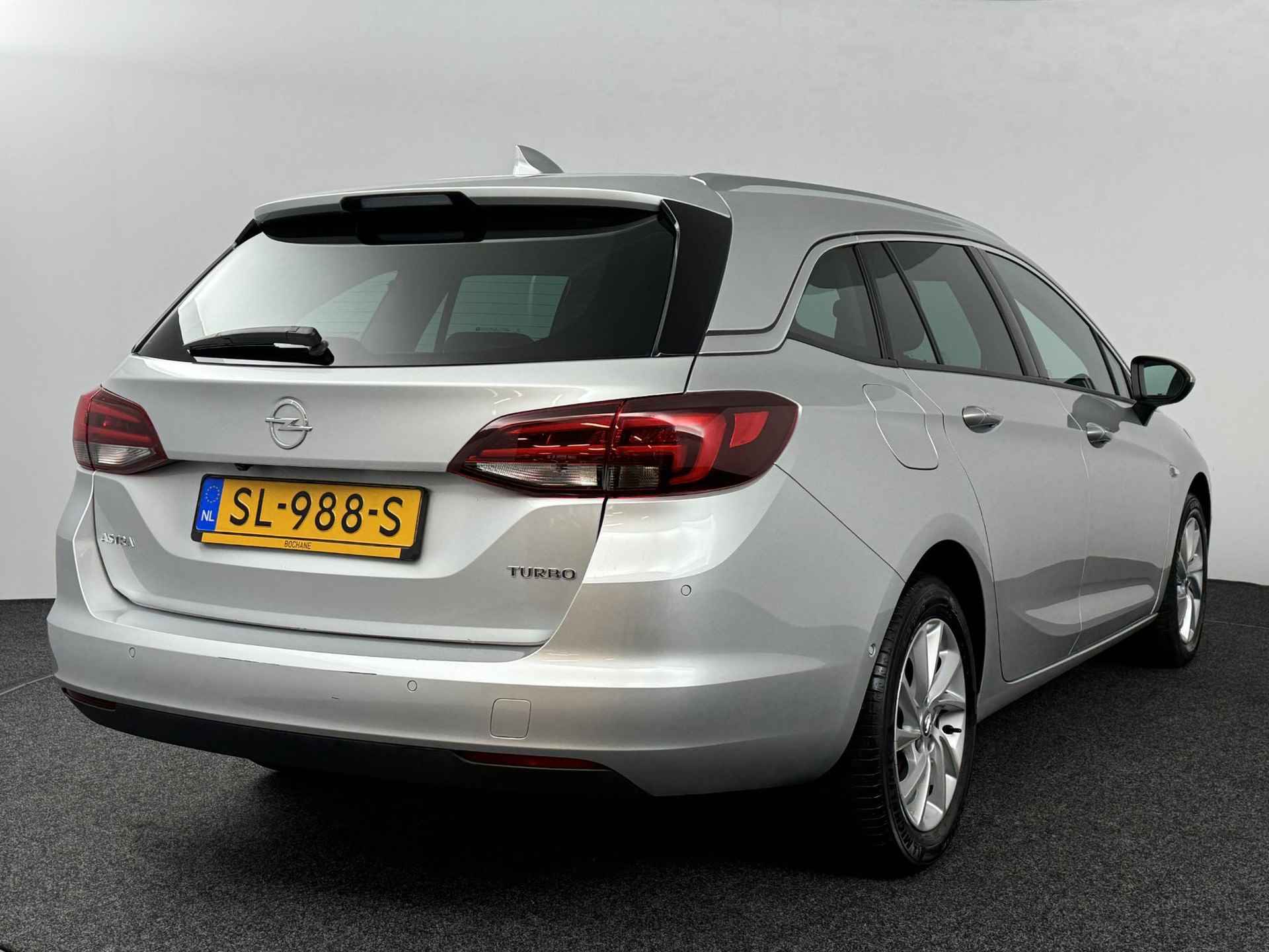 Opel Astra Sports Tourer 1.4 Innovation | Navigatie | Camera | dode hoek detectie | electr achterklep | - 3/40