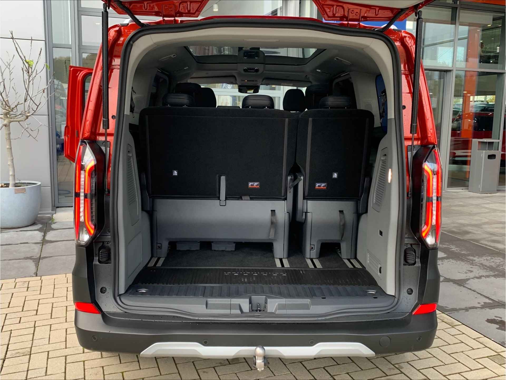 Ford Tourneo Custom 2.5 Plug-IN Hybrid 233 PK | ACTIVE | 1.850 kg Trekgewicht | 8 Persoons | Trekhaak | Leer | B&O | Adaptive Cruise C. | - 54/63