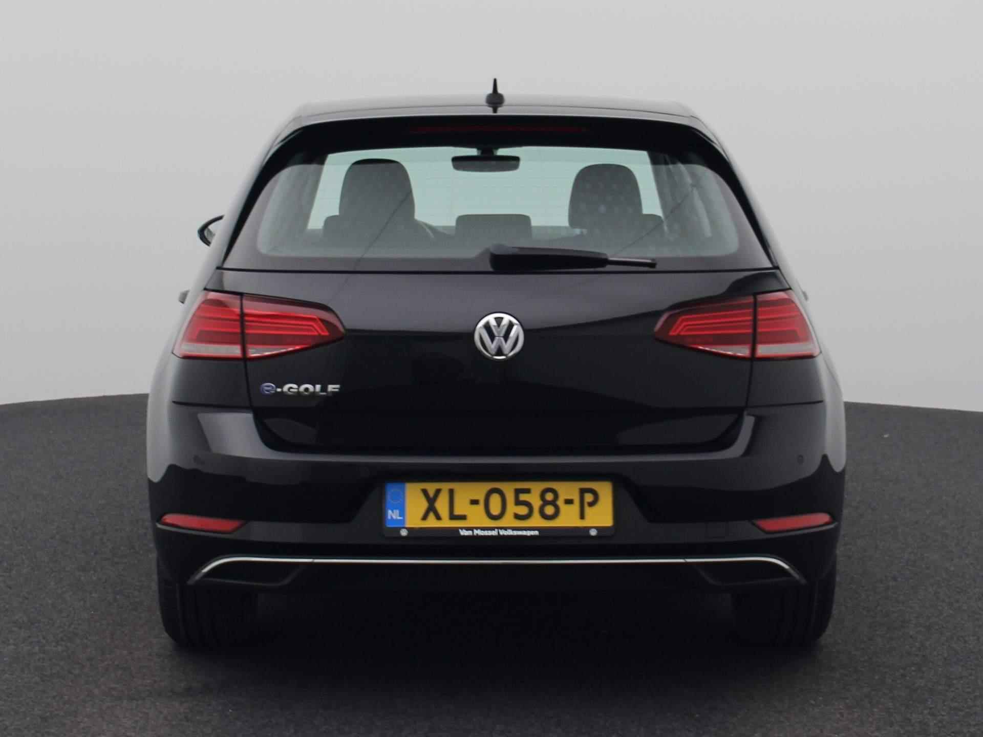 Volkswagen e-Golf e-Golf | NAVIGATIE | CLIMATE CONTROL | ADAPTIEVE CRUISE CONTROL | PARKEERSENSOREN VOOR + ACHTER | LED | - 5/36