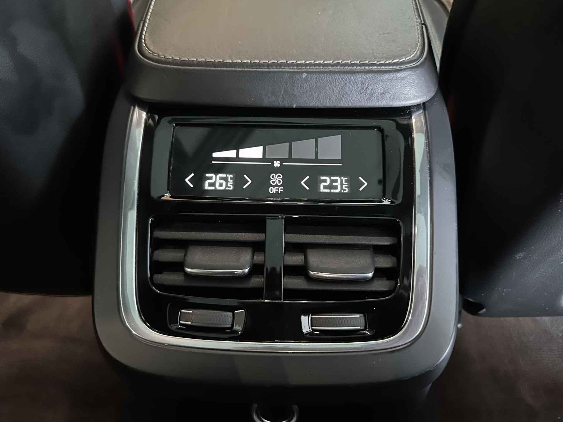 Volvo XC90 2.0 T8 Twin Engine AWD Inscription 22 inch | Panoramadak | Leder | Hybrid - 27/41