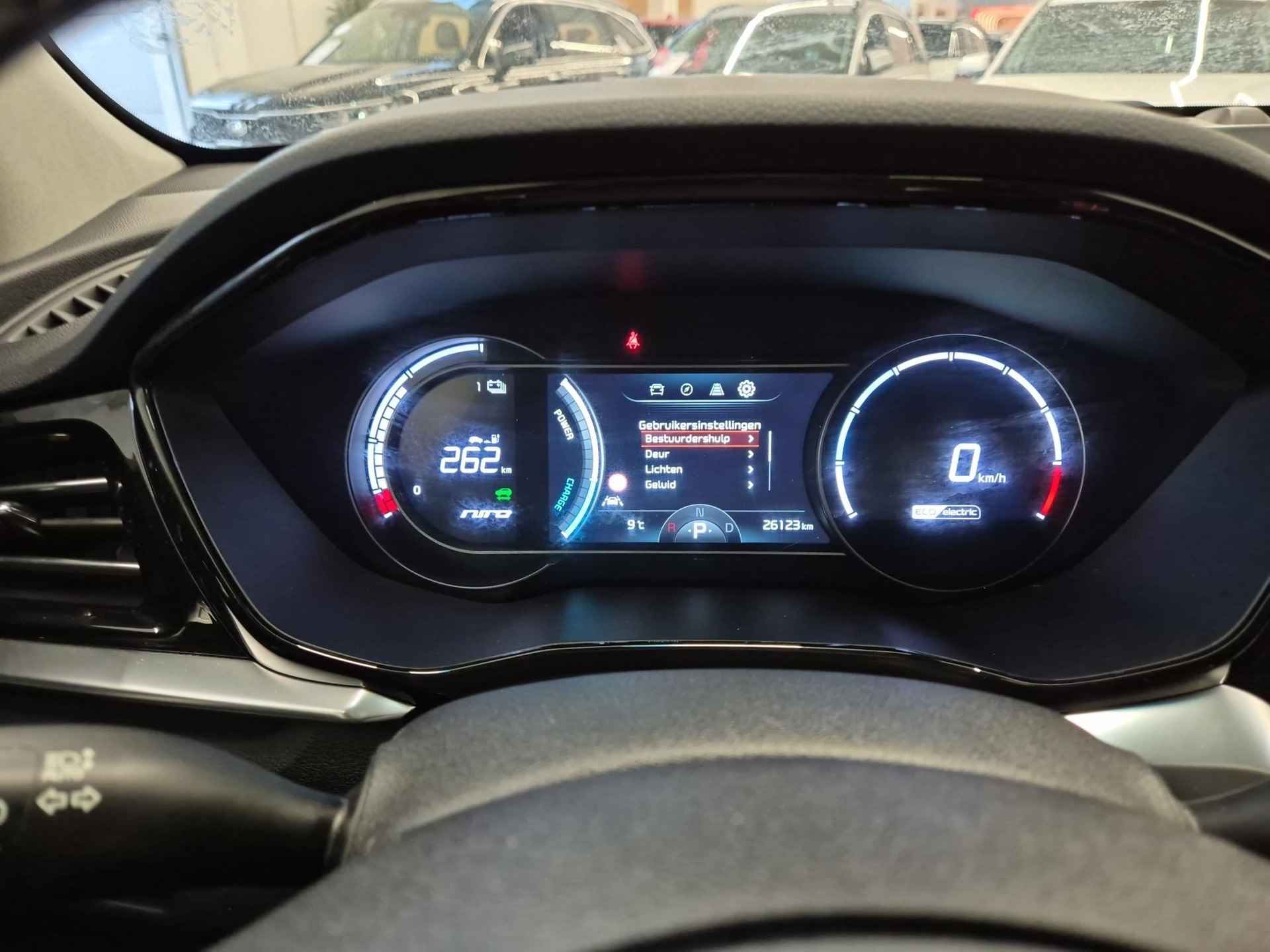 Kia e-Niro ExecutiveLine 64 kWh | Airco | Navi | Camera | LM Velgen | Stoelverwarming/verkoeling | Stuurverwarming | - 13/22