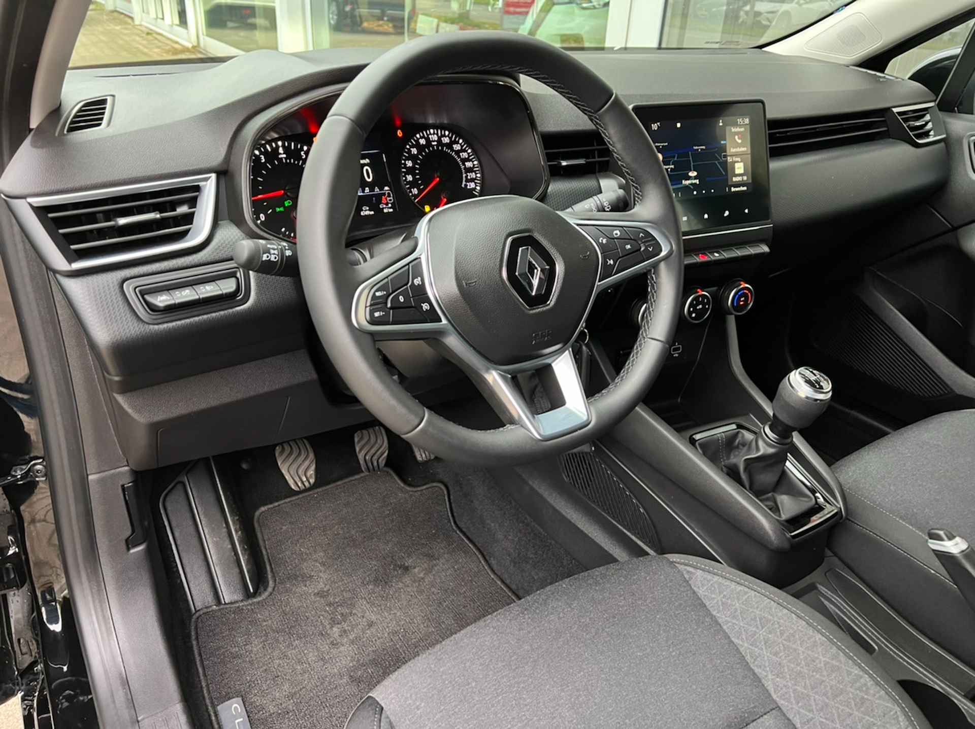 RENAULT Clio 1.0 Zen | Navigatie | PDC | Apple CarPlay | Android Auto | All Season banden - 6/28