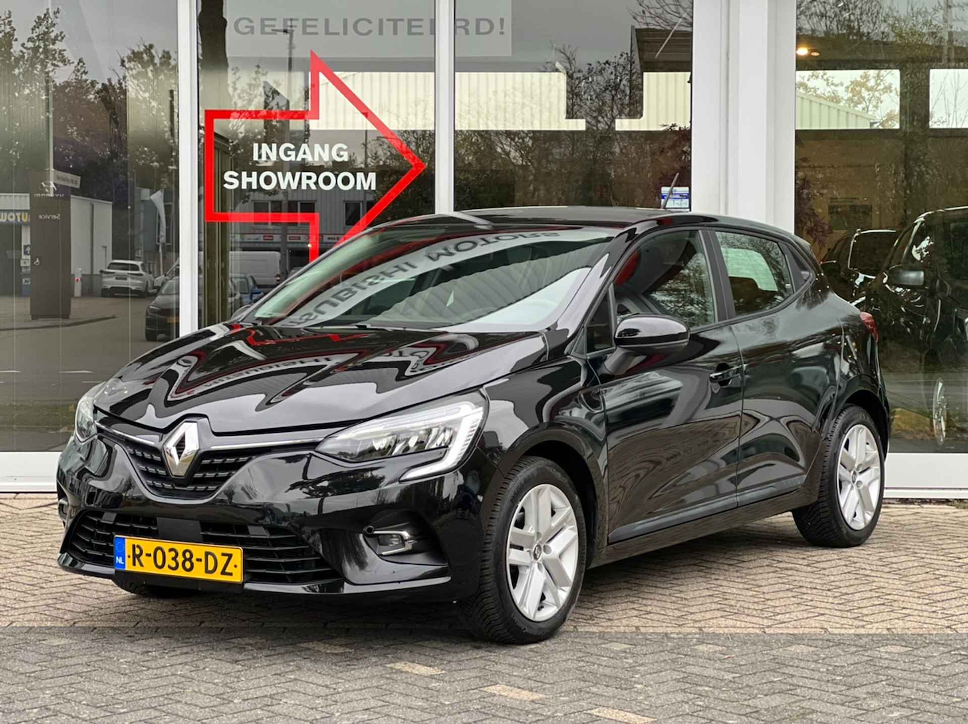 RENAULT Clio 1.0 Zen | Navigatie | PDC | Apple CarPlay | Android Auto | All Season banden - 26/28