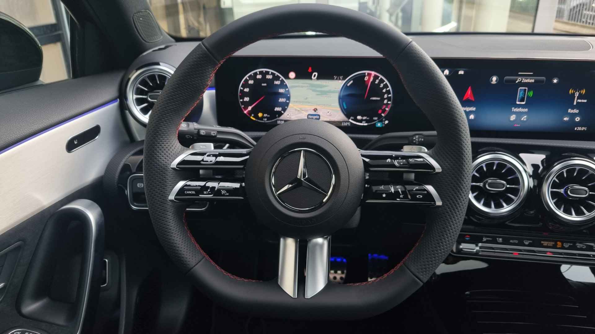 Mercedes-Benz A-Klasse A 250 e AMG Line | Nightpakket | Panoramadak | Multibeam LED | Sound System | Stoelverwarming | Achteruitrijcamera - 9/18