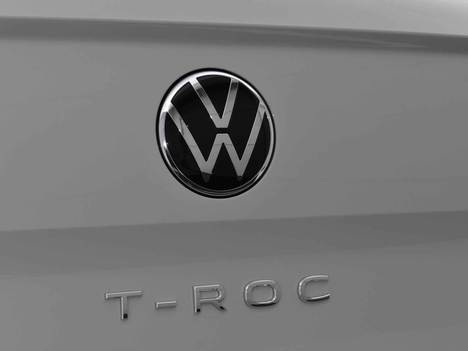 Volkswagen T-Roc R-Line 1.0 TSI 81 kW / 110 PK · Black style pakket · Comfort pakket · Multimedia pakket · MEGA Sale · - 35/36