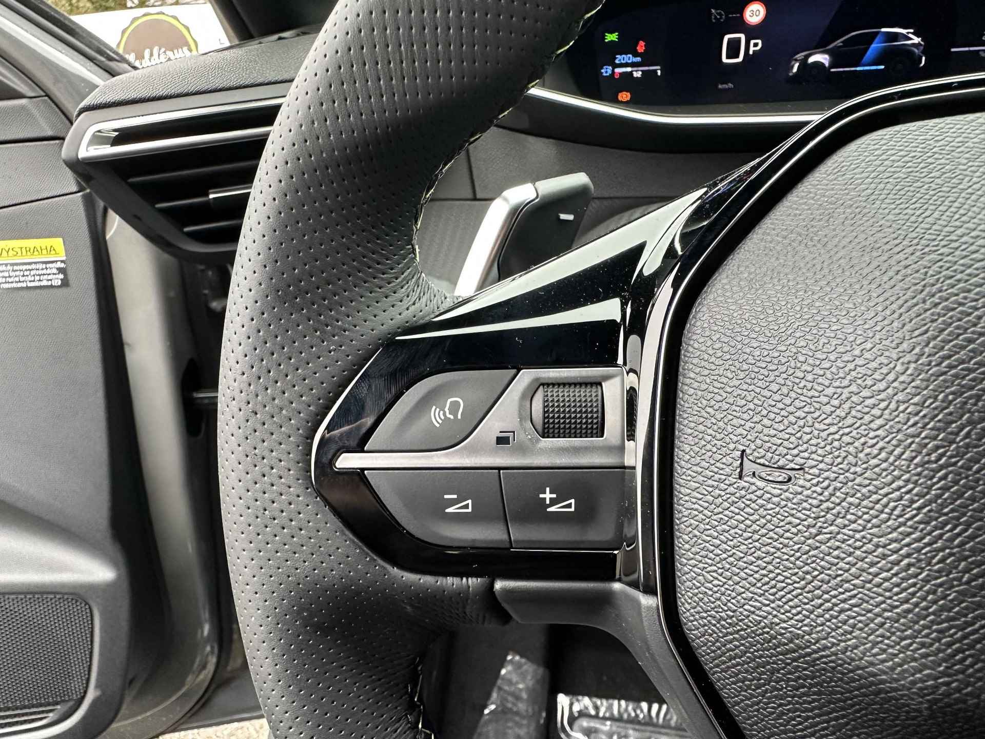 Peugeot 208 Hybrid 136 e-DCS6 GT | Nieuwe Auto 2025 | Full LED Verlichting | Navigatie via Telefoon | Camera | Parkeersensoren | Cruise Control | Keyless Entry | Dakspoiler | DAB+ Radio | Digitaal Dashboard | Apple Carplay Draadloos | Sportieve GT Uitvoering | - 14/55