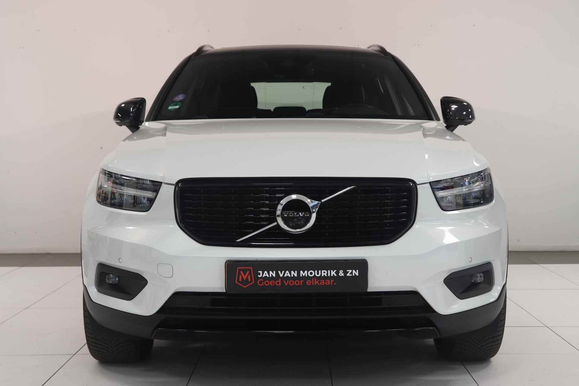 Volvo XC40 1.5 T3 Automaat | R-Design | Schuif kanteldak | Harman & Kardon | electr. achterklep | rondom zicht camera | - 36/38